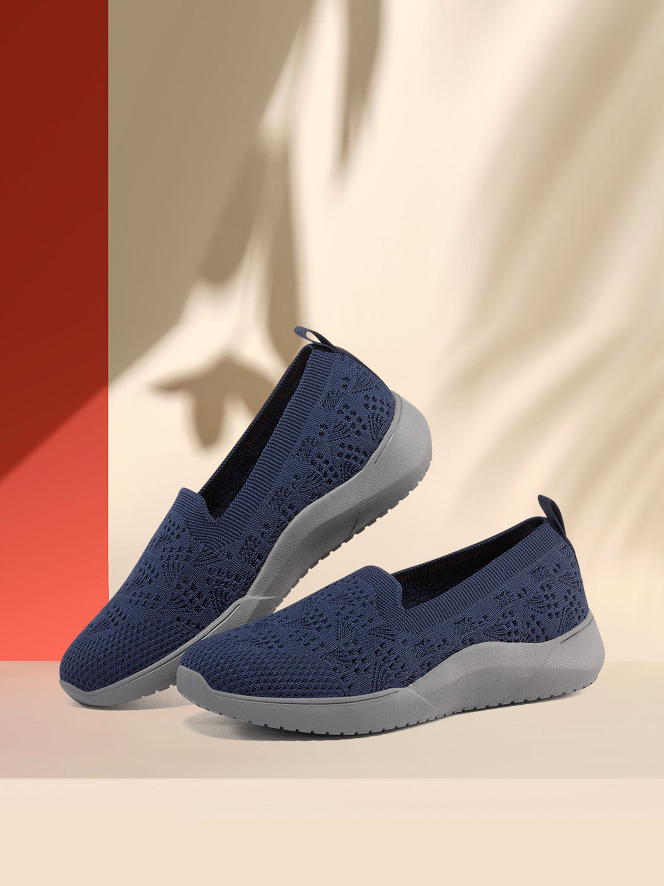 Сліпони та мокасини Skechers Seager Cup-Fireworks Sneaker модель 158471 NVY Сліпони та мокасини Skechers Seager Cup-Fireworks Sneaker модель 158471 NVY Фото
