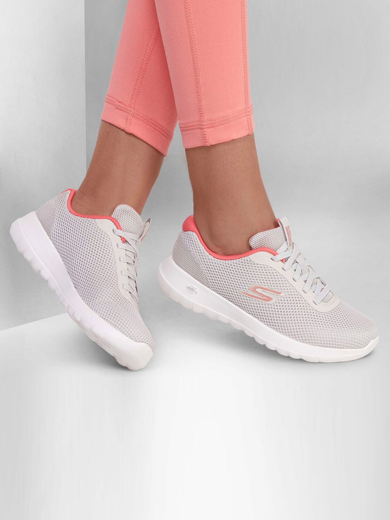Кросівки Skechers GO WALK Joy – Light Motion модель 124707 OFPK Кросівки Skechers GO WALK Joy – Light Motion модель 124707 OFPK Фото