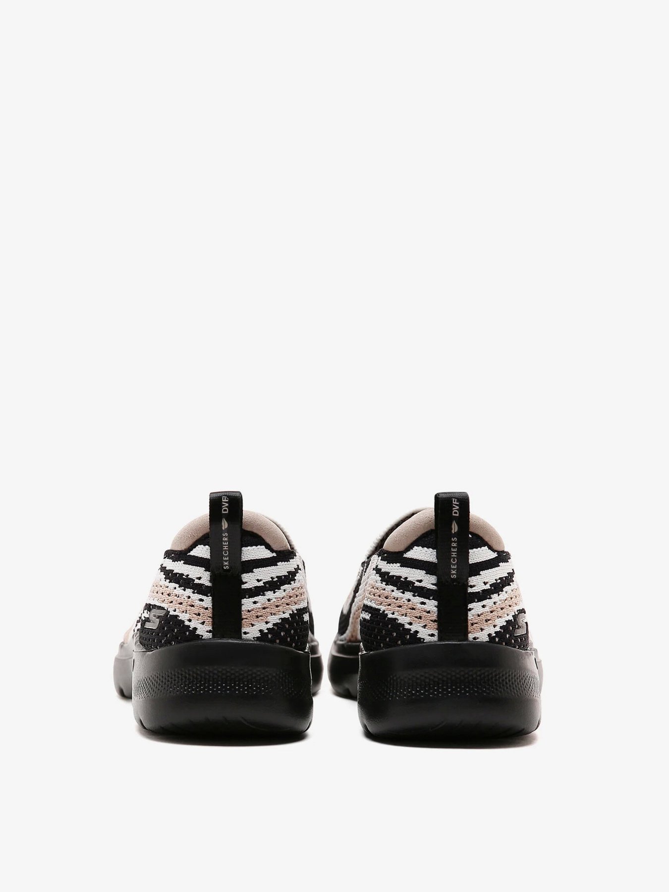 Сліпони та мокасини Skechers DVF Go Walk 6 Colab модель 124631 ZBA Фото
