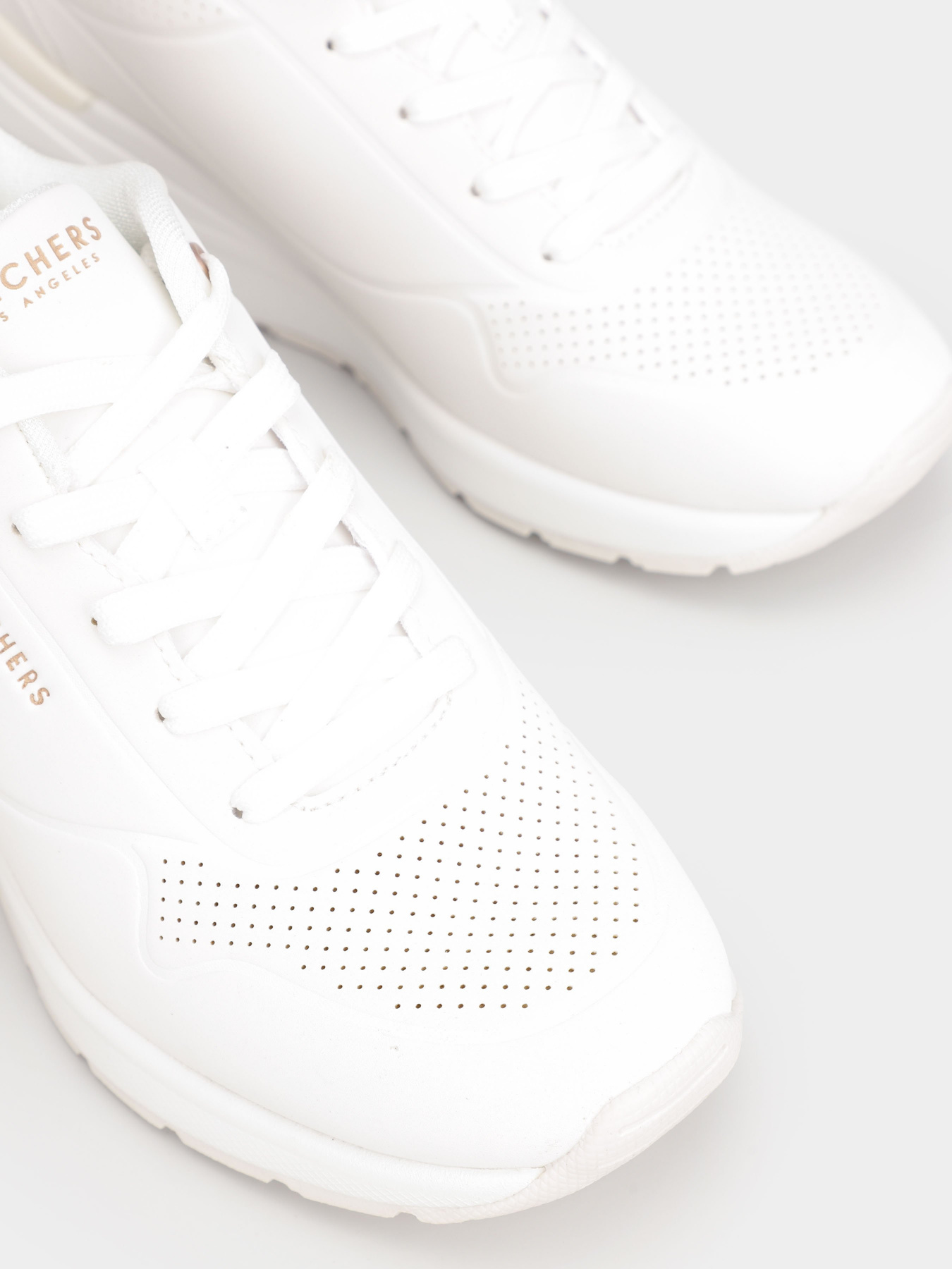 Кросівки Skechers Million Air – Elevated Air модель 155401 WHT Кросівки Skechers Million Air – Elevated Air модель 155401 WHT Фото