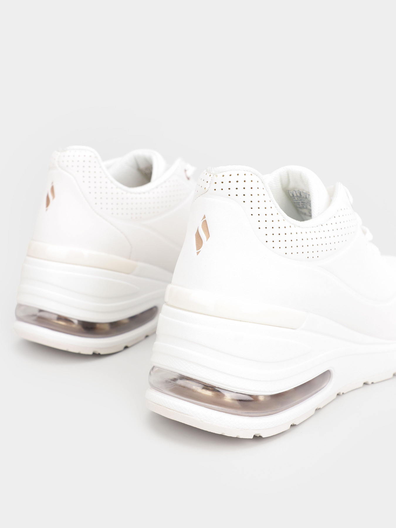 Кросівки Skechers Million Air – Elevated Air модель 155401 WHT Кросівки Skechers Million Air – Elevated Air модель 155401 WHT Фото