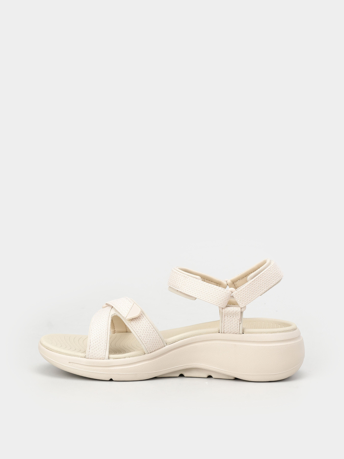 Сандалии Skechers GO WALK ARCH FIT SANDAL модель 140251 NAT Сандалии Skechers GO WALK ARCH FIT SANDAL модель 140251 NAT Фото