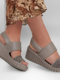 Босоніжки Skechers Foamies: Pier Ave модель 111225 DKTP Фото