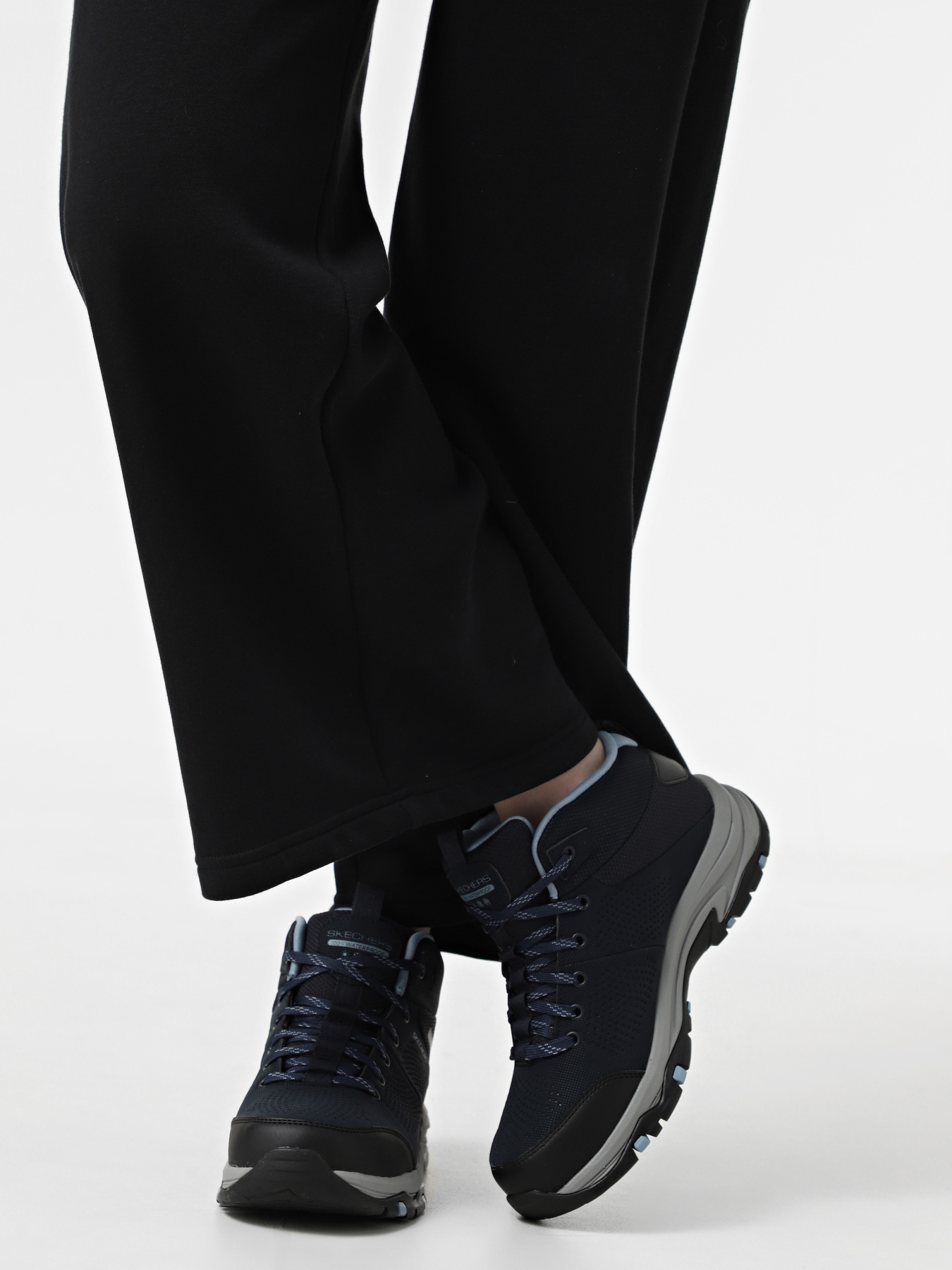 Черевики та чоботи Skechers Relaxed Fit: Trego - Trail Destination модель 180005 NVGY Черевики та чоботи Skechers Relaxed Fit: Trego - Trail Destination модель 180005 NVGY Фото