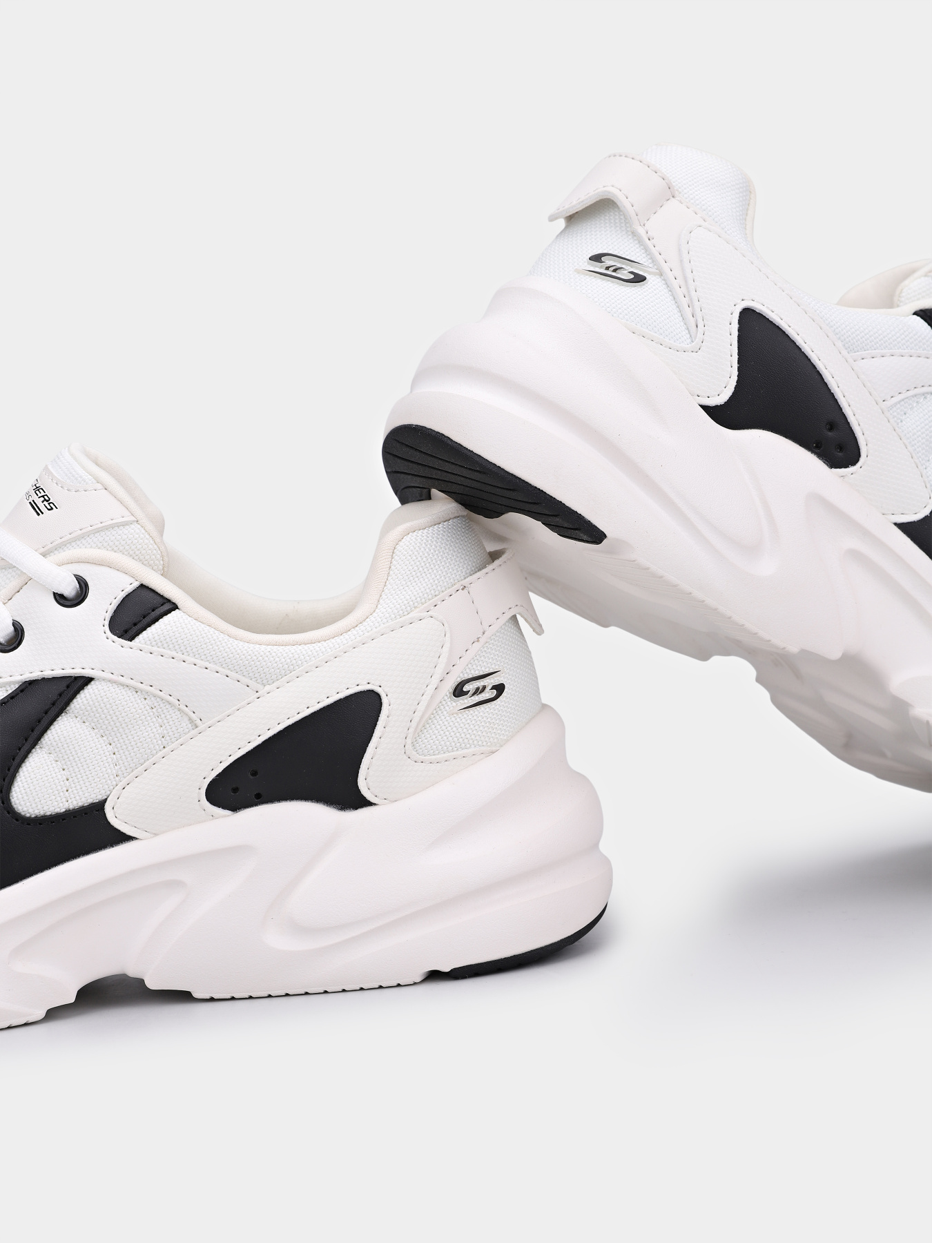 Кросівки Skechers BOBS BAMINA 2 модель 117362 WBMT Кросівки Skechers BOBS BAMINA 2 модель 117362 WBMT Фото