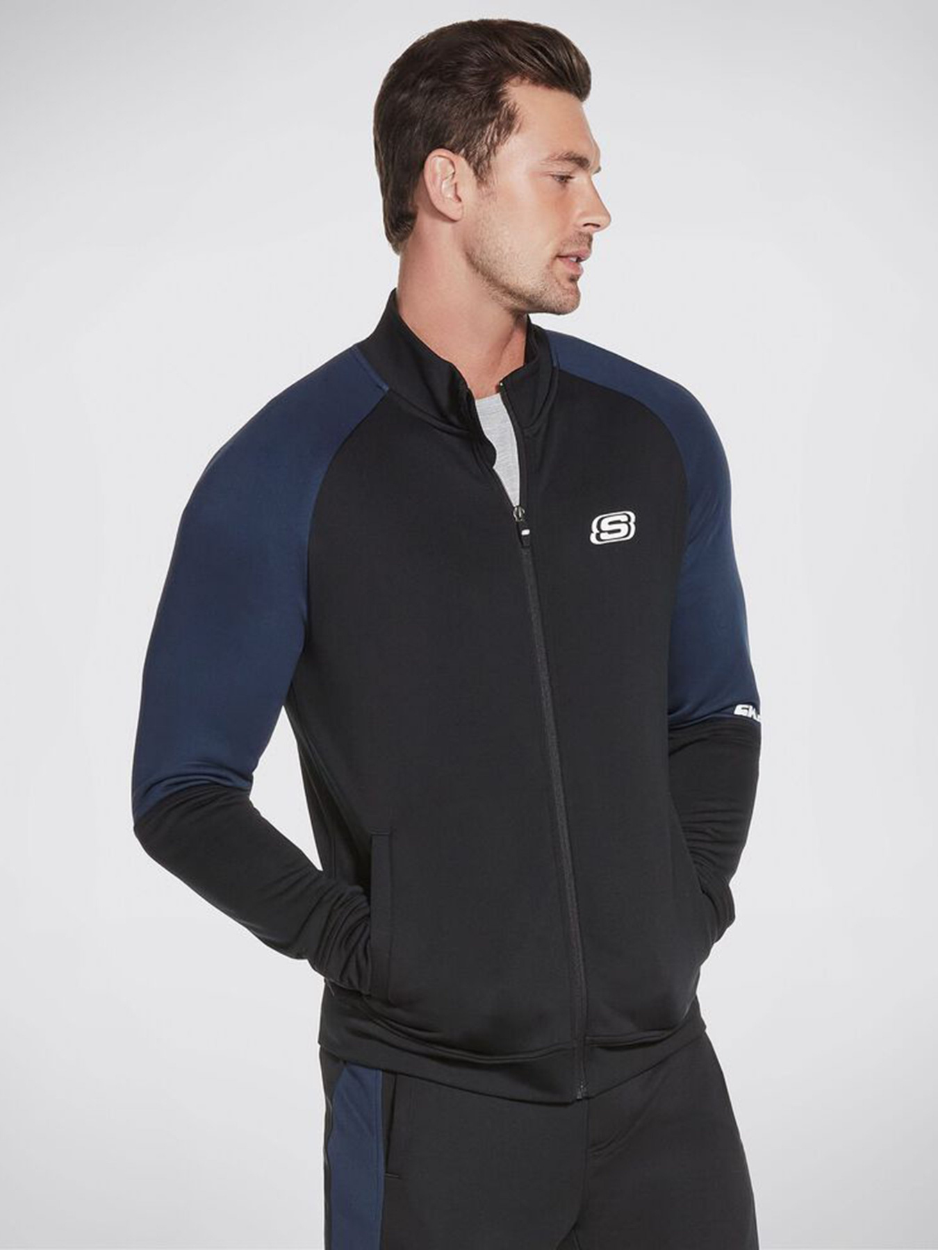 Куртки та дублянки Skechers GOwalk Gear ™ SkechTech модель M3JA192 BLK Куртки та дублянки Skechers GOwalk Gear ™ SkechTech модель M3JA192 BLK Фото