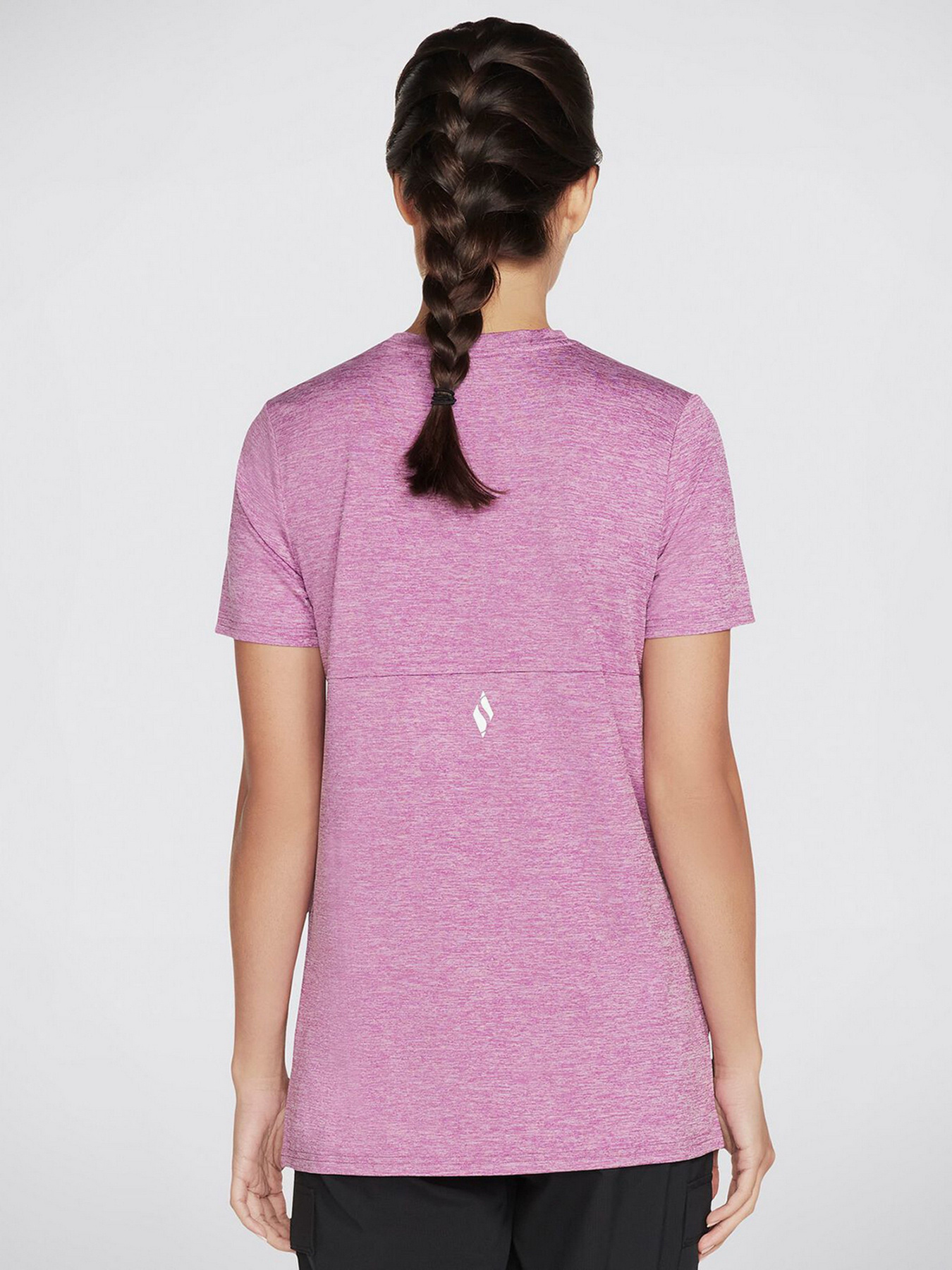 Футболки и поло Skechers GoDri Diamond Blissful Tee модель W1TS327 PRHP Футболки и поло Skechers GoDri Diamond Blissful Tee модель W1TS327 PRHP Фото