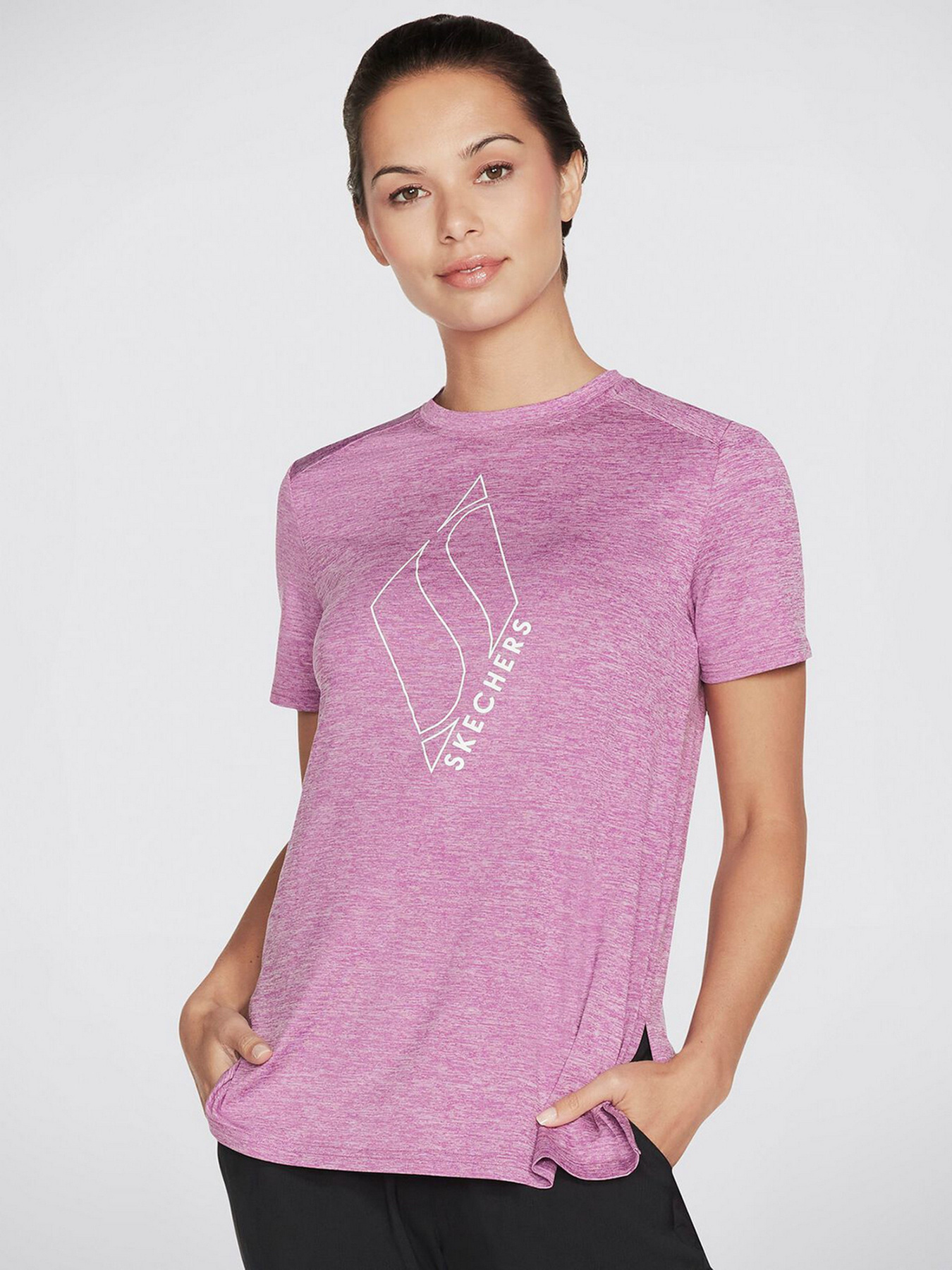 Футболки и поло Skechers GoDri Diamond Blissful Tee модель W1TS327 PRHP Футболки и поло Skechers GoDri Diamond Blissful Tee модель W1TS327 PRHP Фото