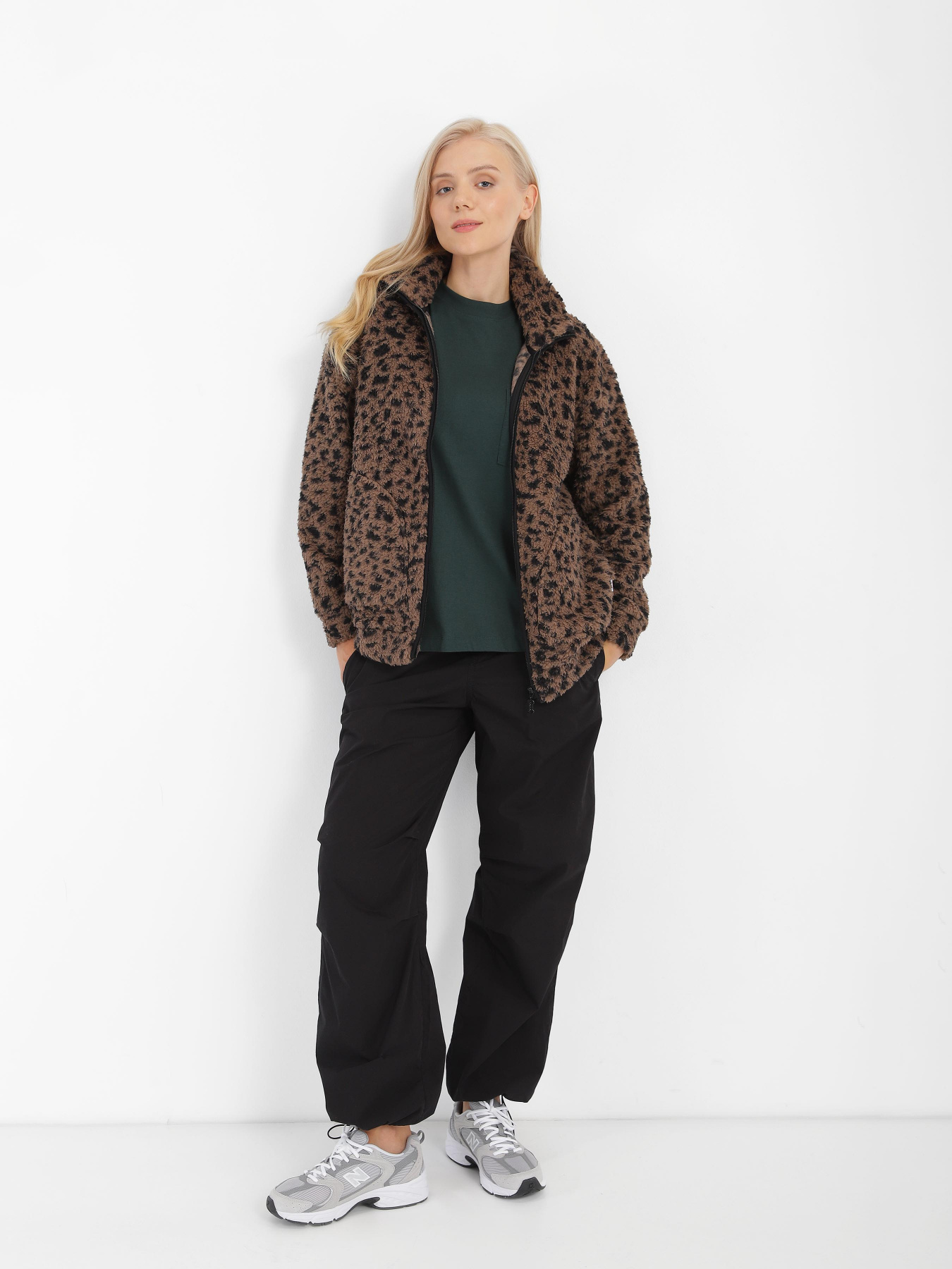 Худі та світшоти Skechers BOBS Spot Print Sherpa модель JA37 BRMT Худі та світшоти Skechers BOBS Spot Print Sherpa модель JA37 BRMT Фото