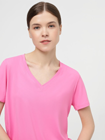 Футболки і поло Skechers Go Dri Serene V-Neck Top модель TP58 HPW Фото