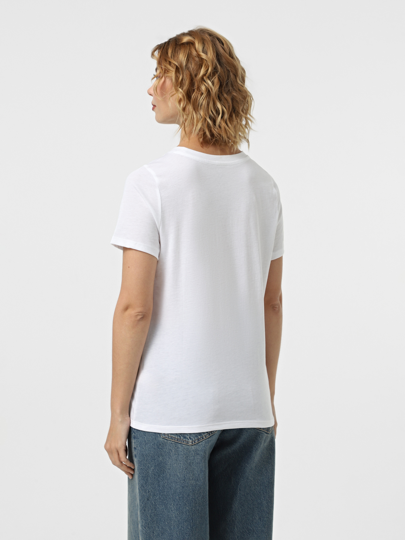 Футболки і поло Skechers SKECHERS GRADIENT SS TEE модель TS206 WHT Футболки і поло Skechers SKECHERS GRADIENT SS TEE модель TS206 WHT Фото