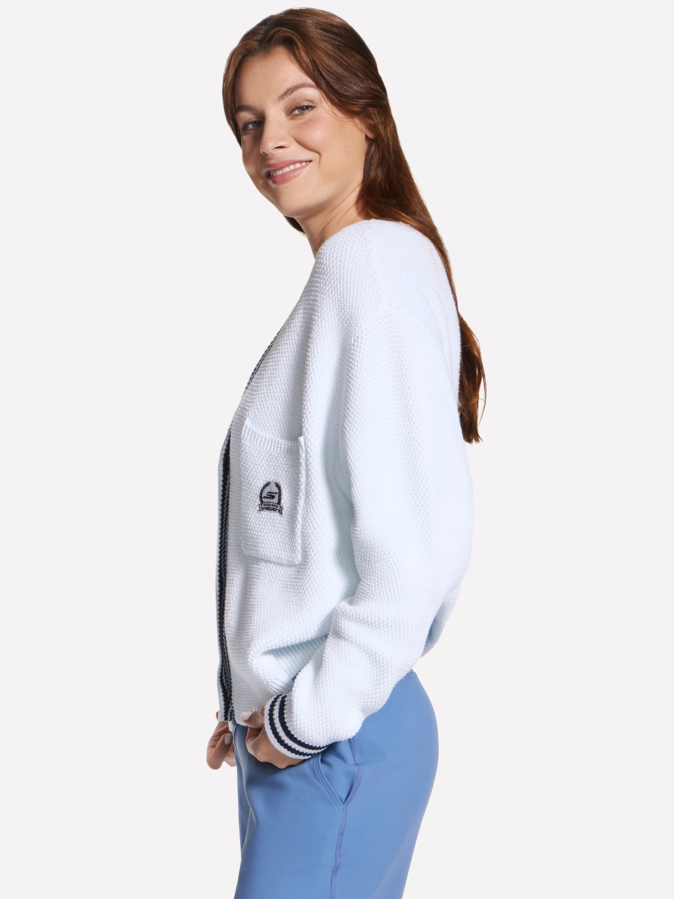 Светри та кардигани Skechers SKECHERS COURT CLASSIC CARDIGA модель SW8 WHT Светри та кардигани Skechers SKECHERS COURT CLASSIC CARDIGA модель SW8 WHT Фото
