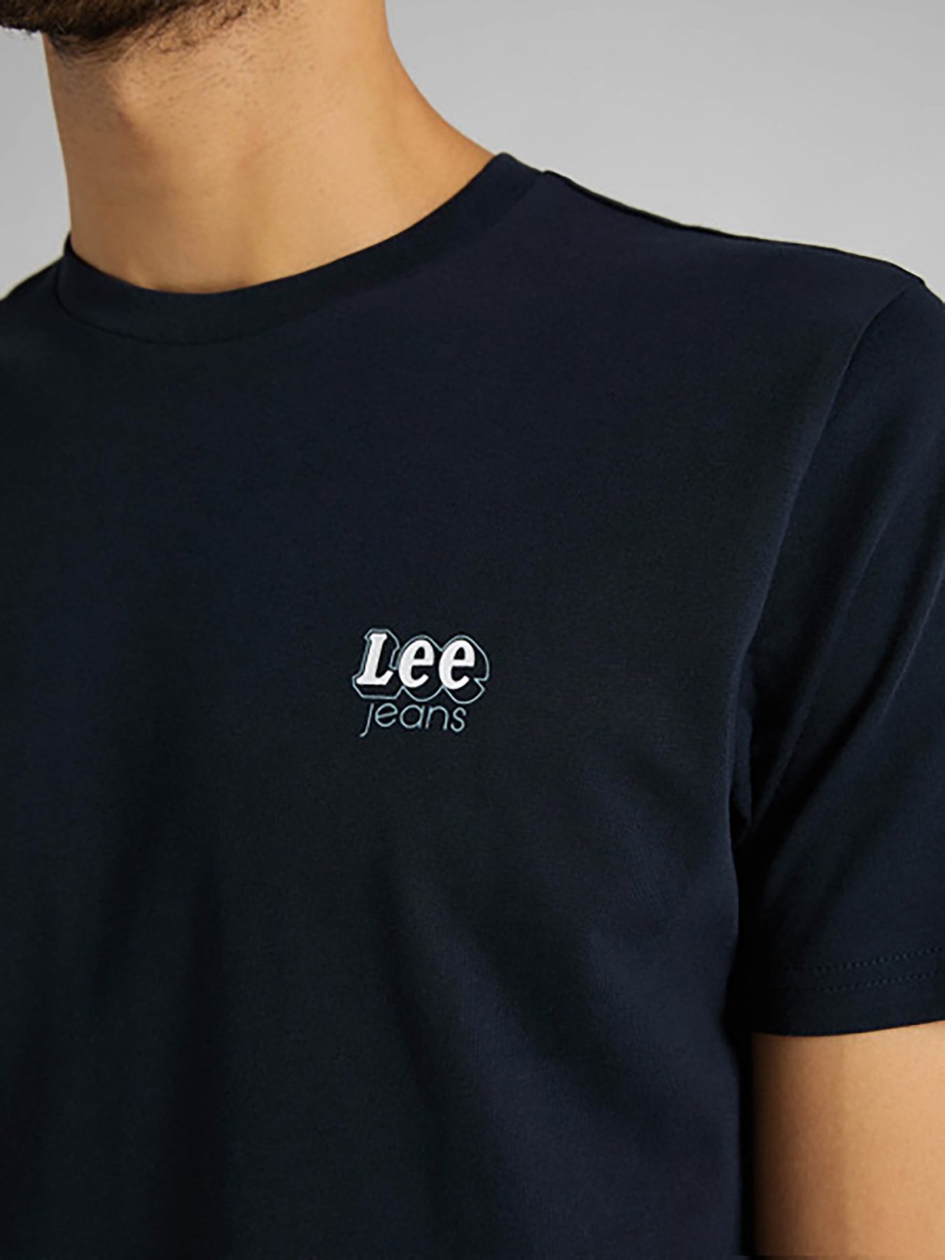 Футболки и поло Lee 70'S модель L62LFQHY Футболки и поло Lee 70'S модель L62LFQHY Фото