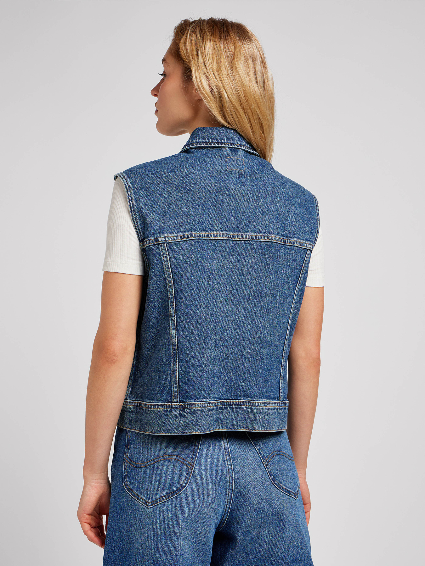 Куртки та дублянки Lee Sleeveless Rider модель 112349537 Фото