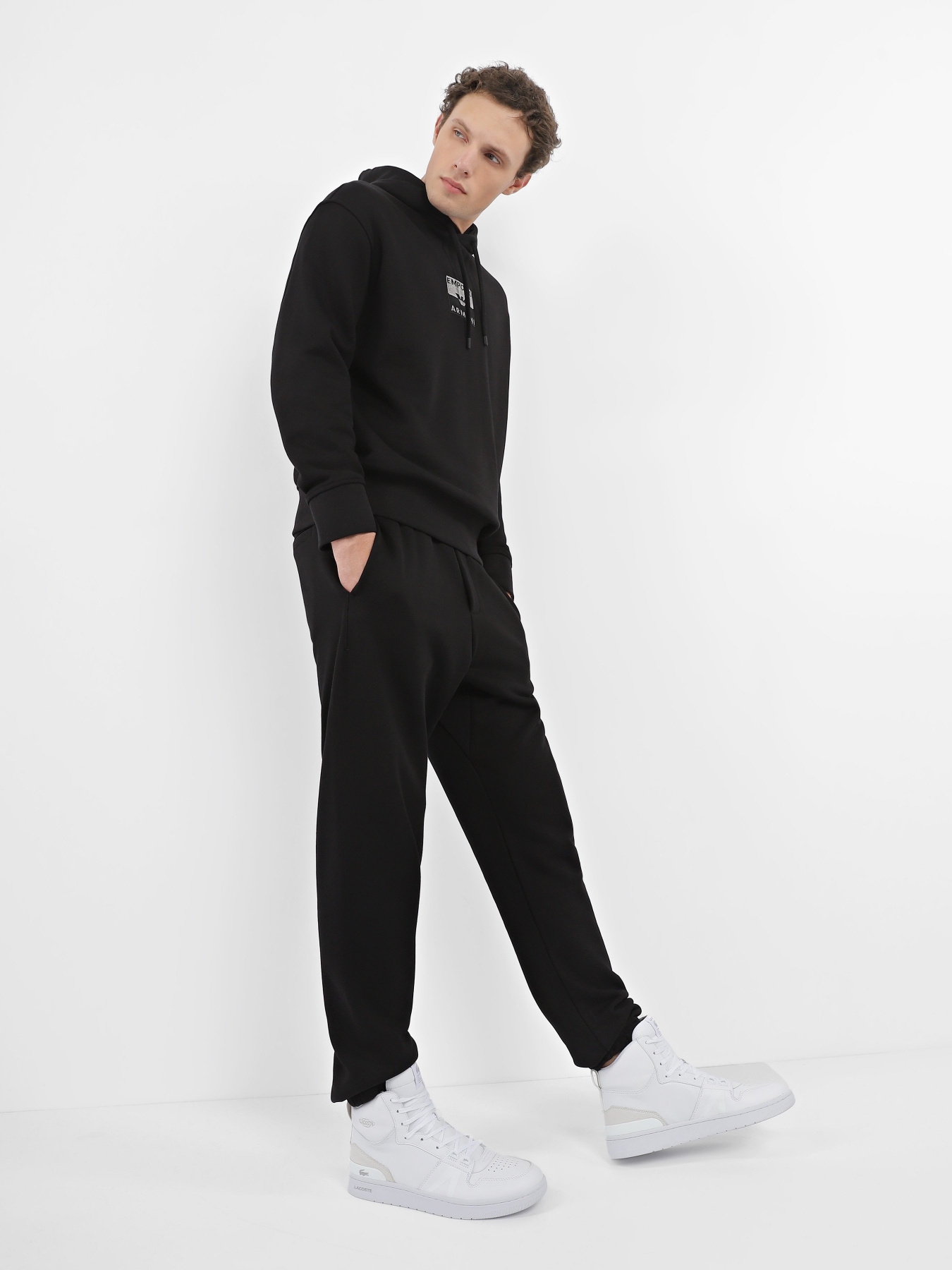 Кеди Lacoste L001 модель 746SMA003221G Кеди Lacoste L001 модель 746SMA003221G Фото