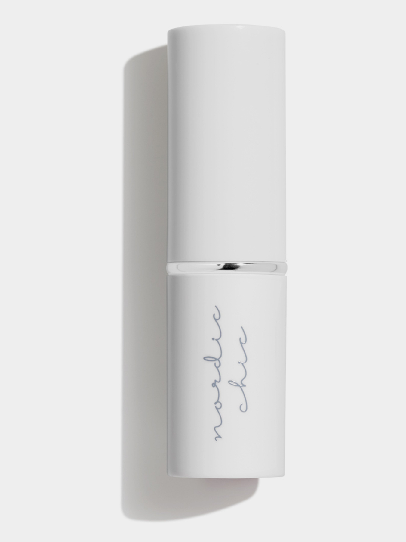 Помада зволожуюча Nordic Chic Moisturizing Lipstick LUMENE модель 6412600843071 Фото