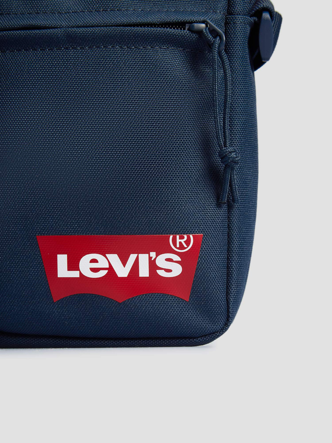 Сумки Levi's Mini Solid модель 229095;208.17 Фото