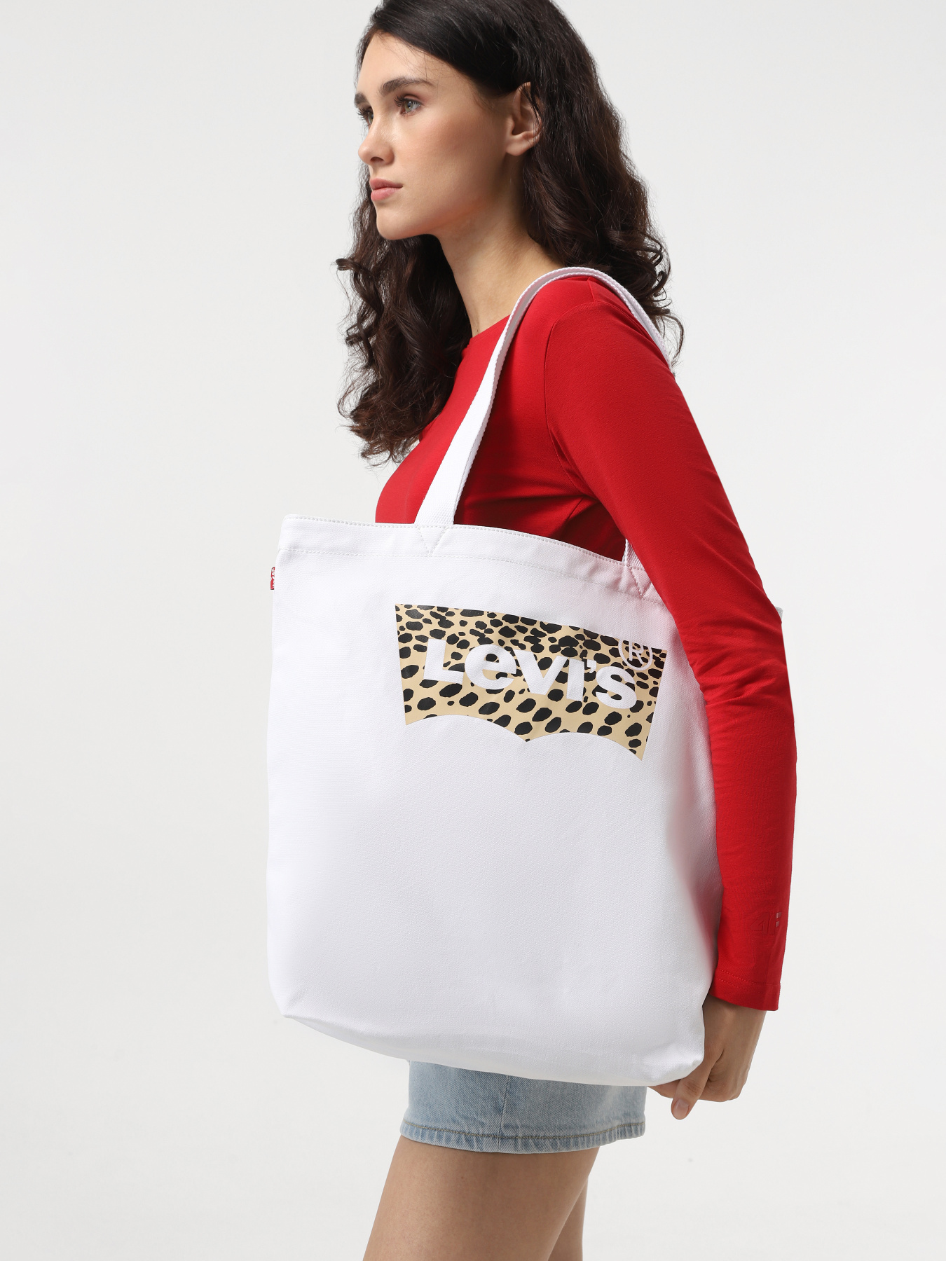 Сумки Levi's Batwing Tote модель 227853;640.221 Фото