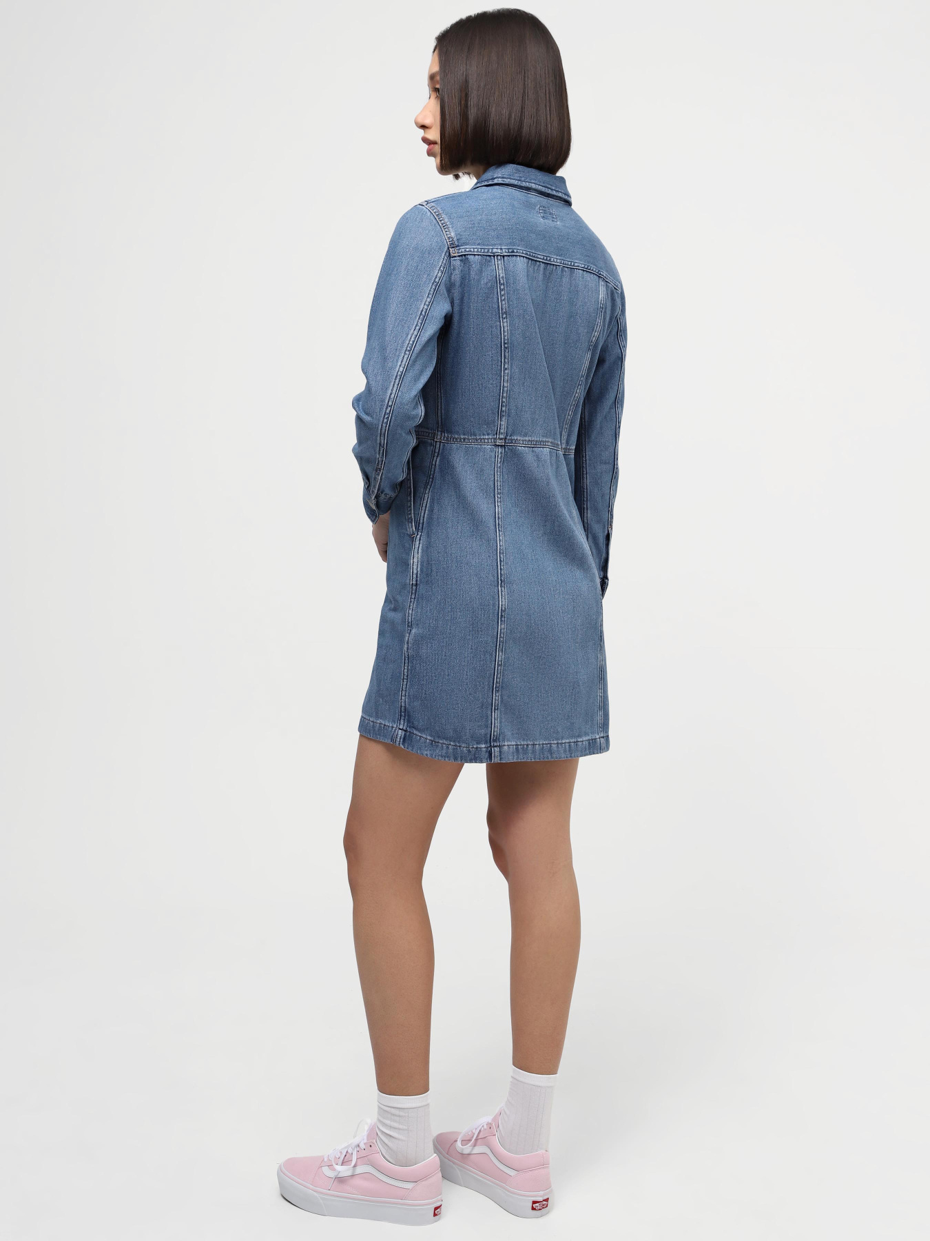 Сукні Levi's Flynn Western Core модель A7592;0001 Сукні Levi's Flynn Western Core модель A7592;0001 Фото