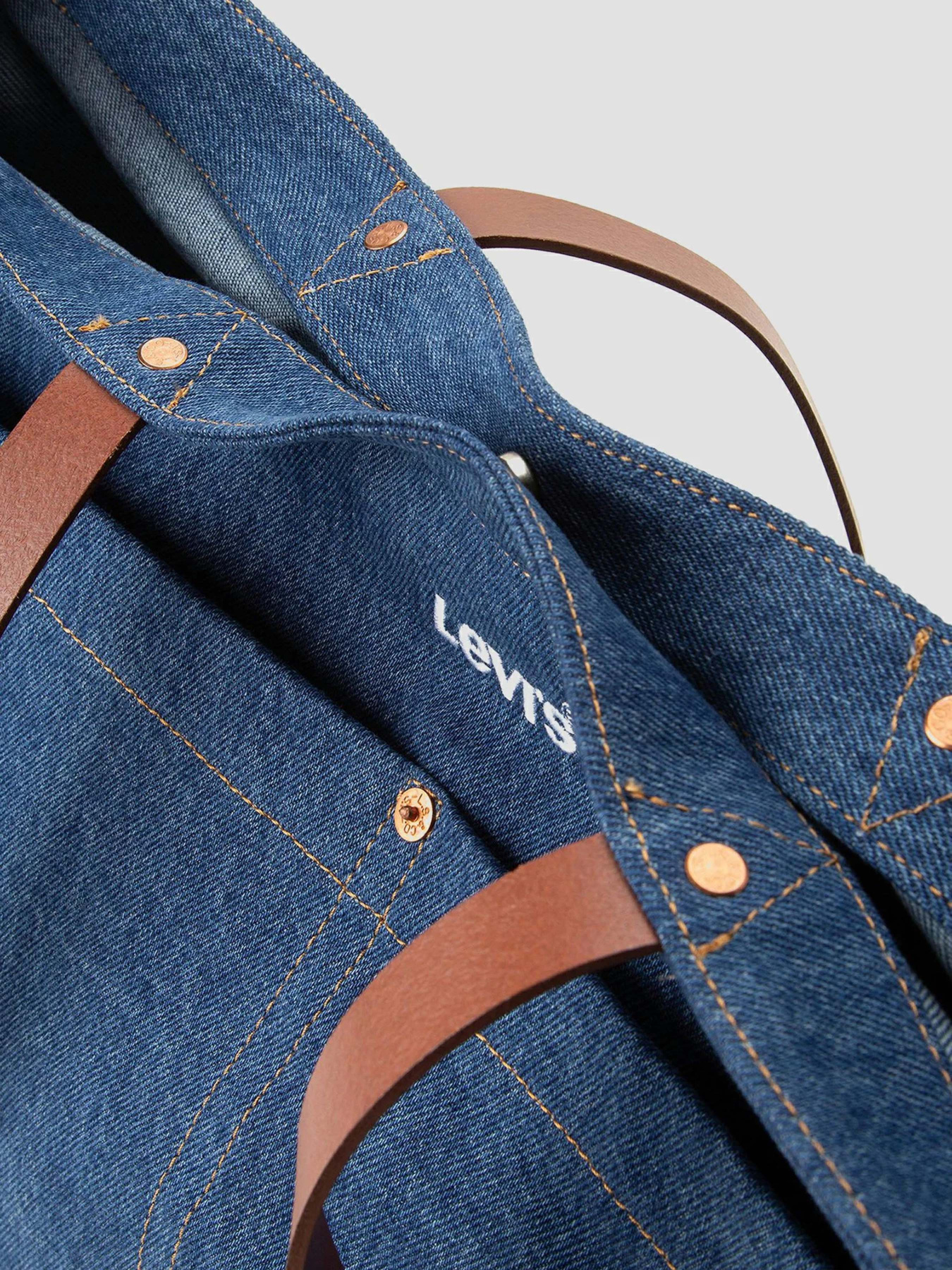 Сумки Levi's модель D7959;0002 Сумки Levi's модель D7959;0002 Фото