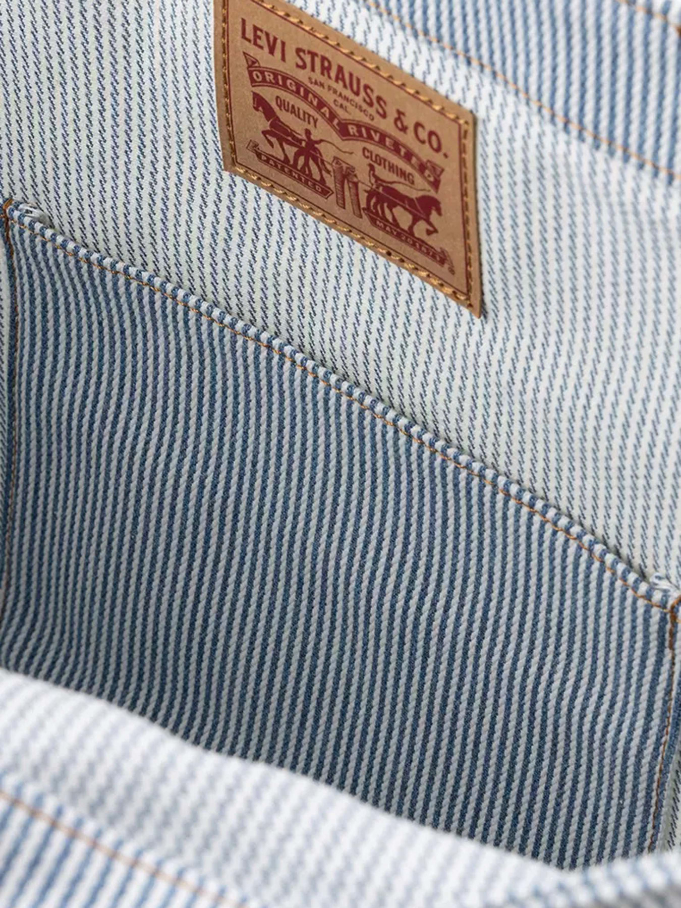 Сумки Levi's модель D7959;0004 Сумки Levi's модель D7959;0004 Фото