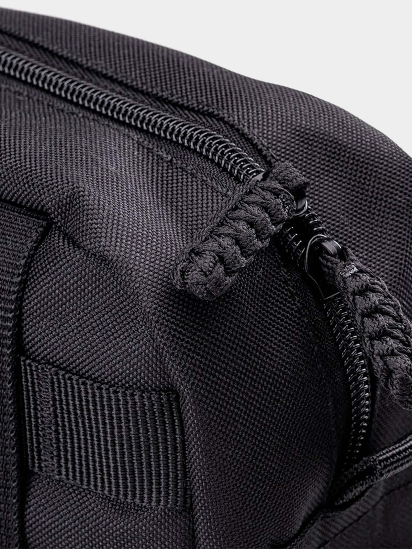 Сумки Magnum Pocket HZ3 модель MAGNUM POCKET HZ3-BLACK Сумки Magnum Pocket HZ3 модель MAGNUM POCKET HZ3-BLACK Фото