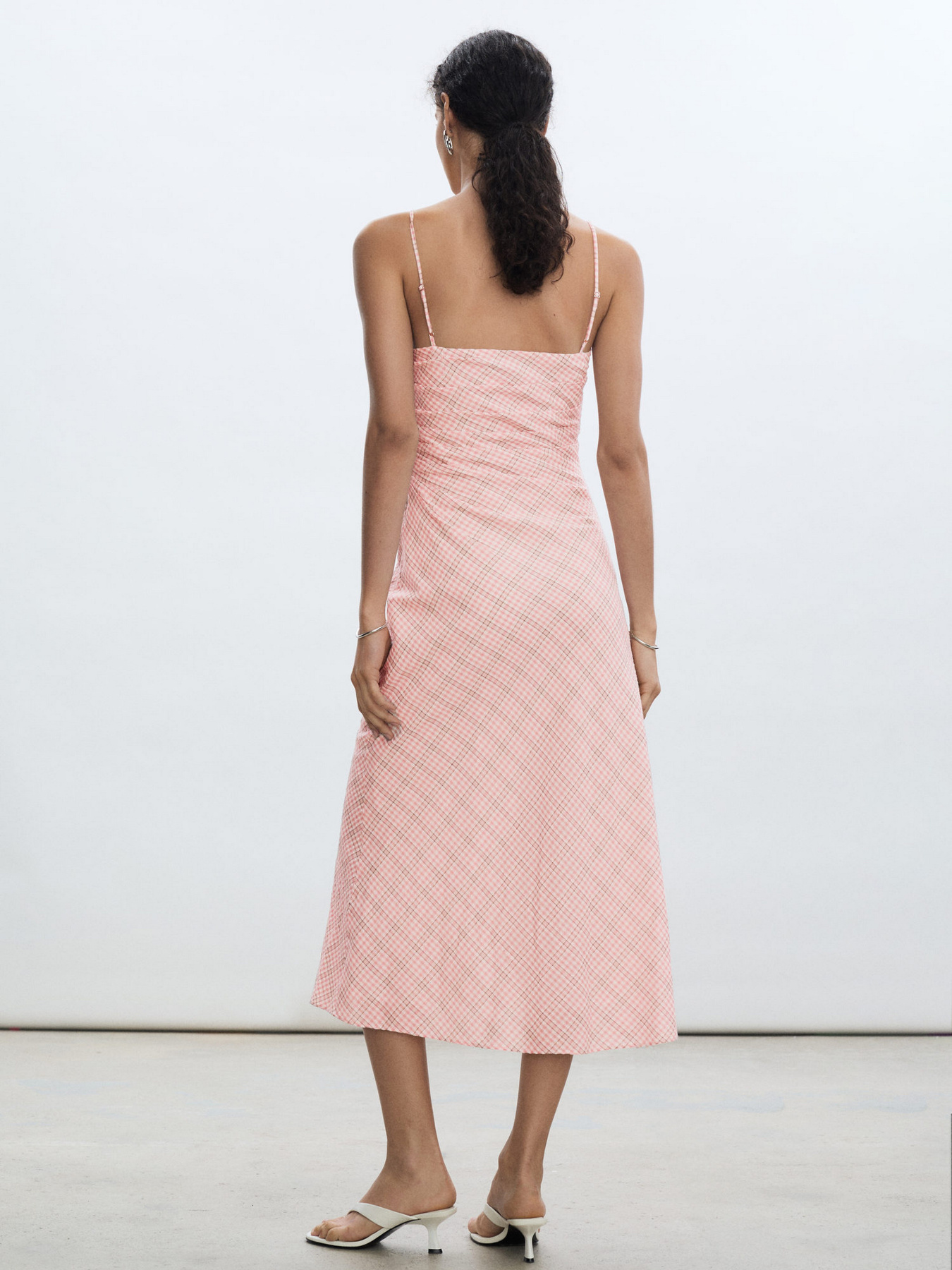 Сукні MANGO модель 77022930_81 Сукні MANGO модель 77022930_81 Фото