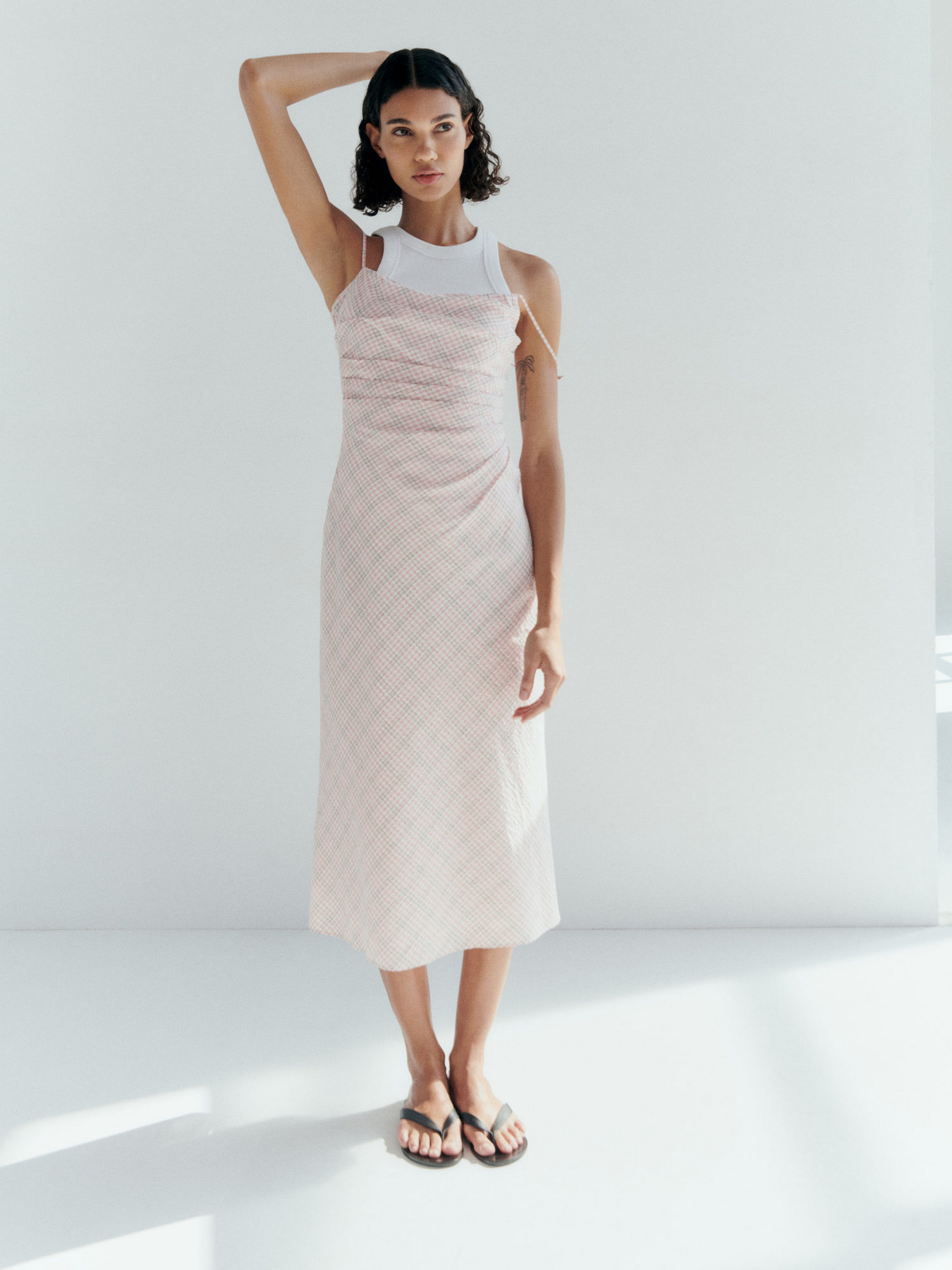Сукні MANGO модель 77022930_81 Сукні MANGO модель 77022930_81 Фото
