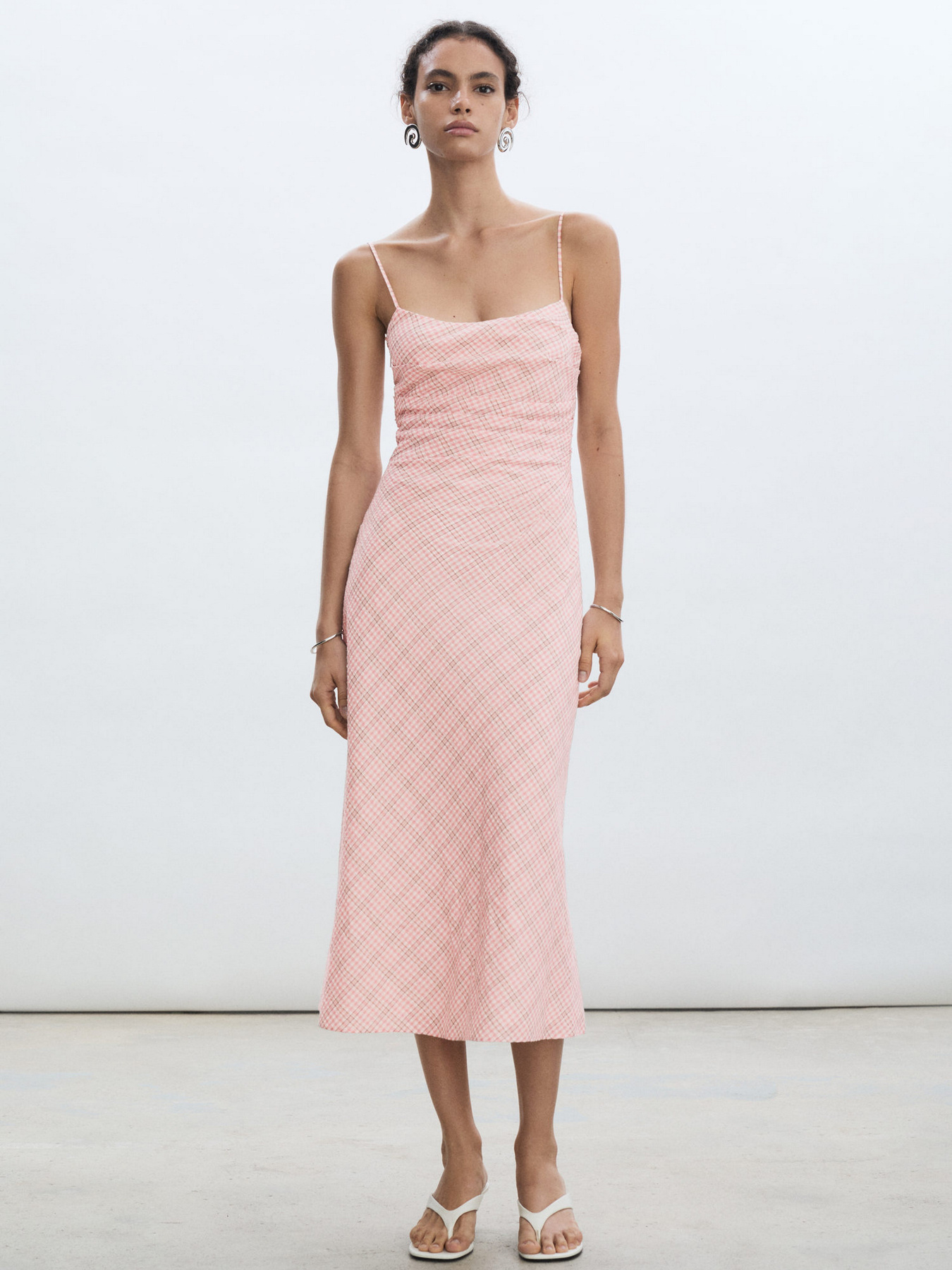 Сукні MANGO модель 77022930_81 Сукні MANGO модель 77022930_81 Фото