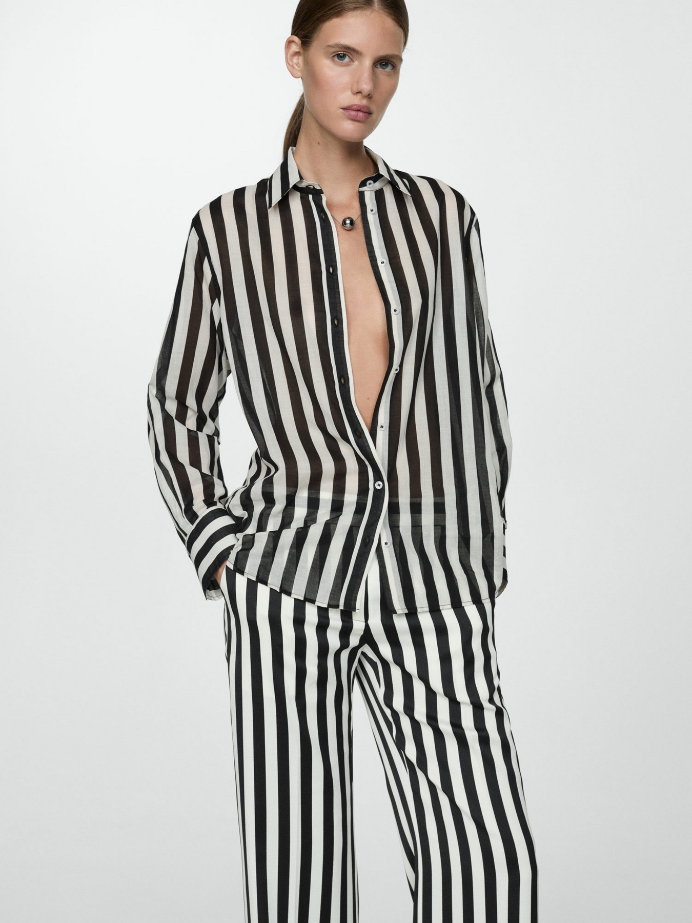 Рубашки MANGO модель 77034795_2 Рубашки MANGO модель 77034795_2 Фото