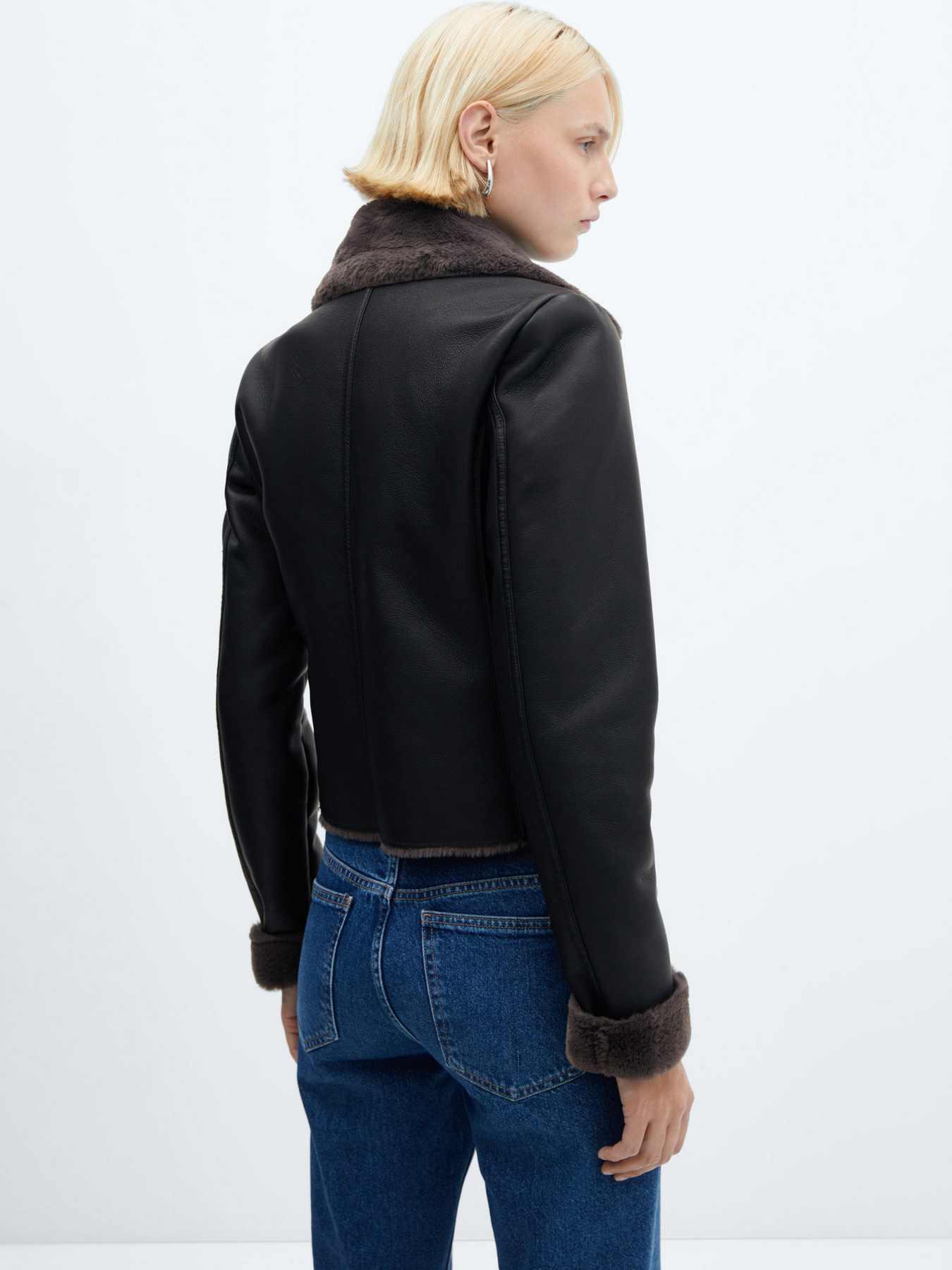 Куртки та дублянки MANGO Cadi модель 57075952_99 Фото