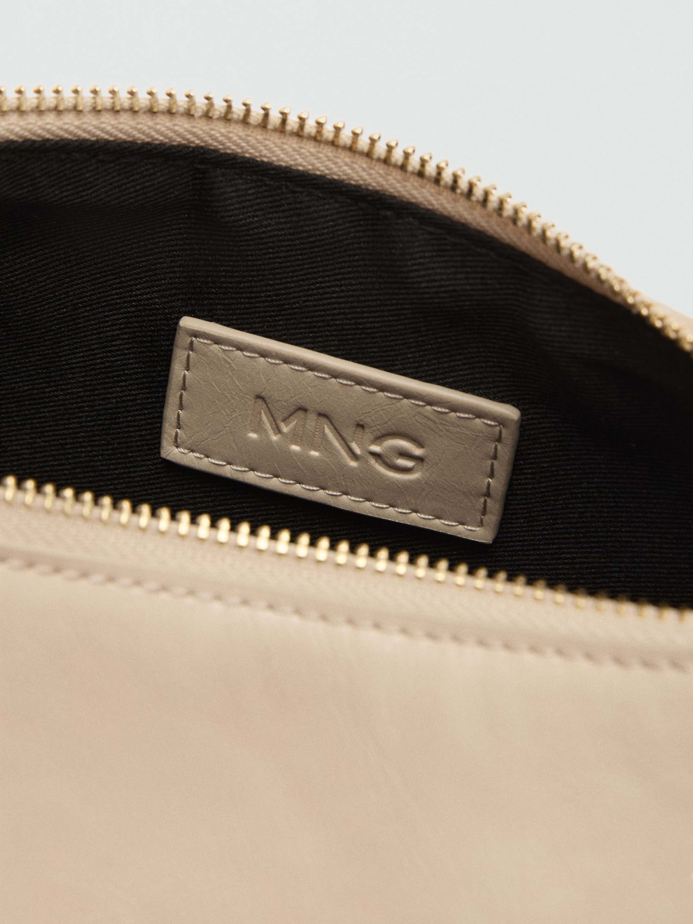 Сумки MANGO модель 77037688_2 Сумки MANGO модель 77037688_2 Фото