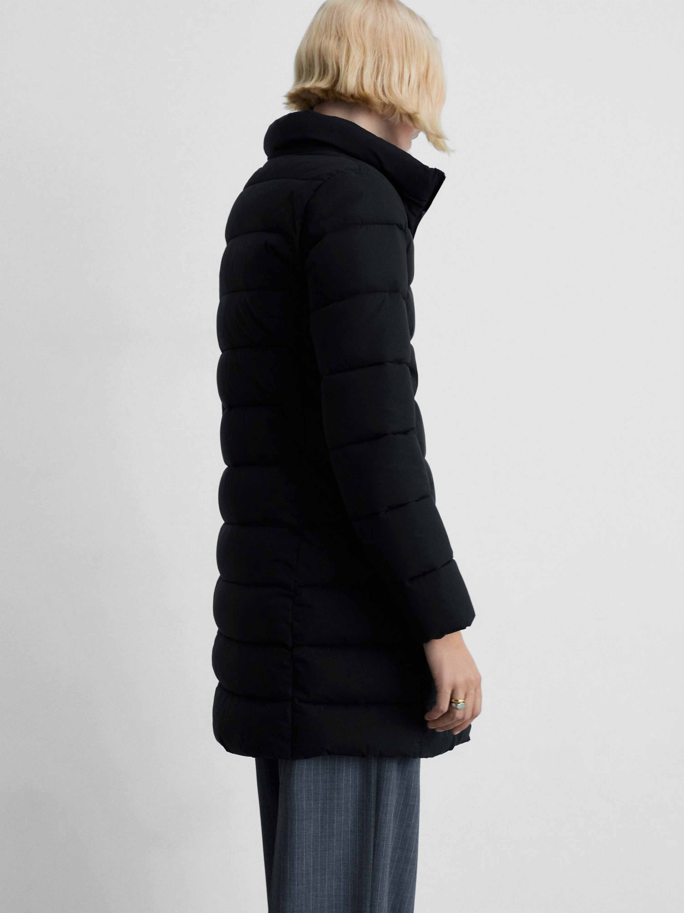 Куртки та дублянки MANGO модель 87010346_99 Фото