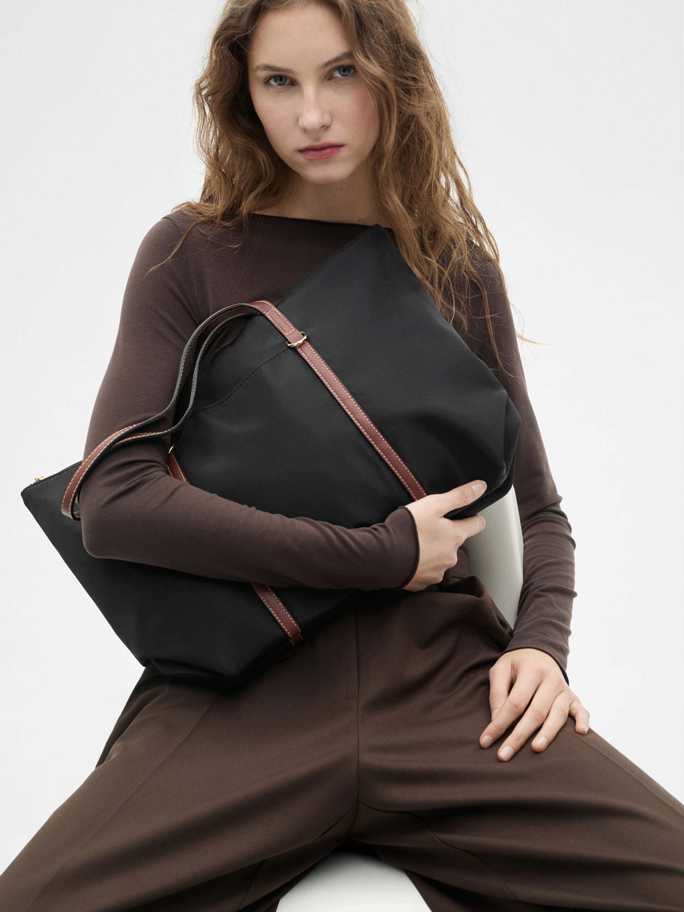 Сумки MANGO модель 87074070_99 Сумки MANGO модель 87074070_99 Фото