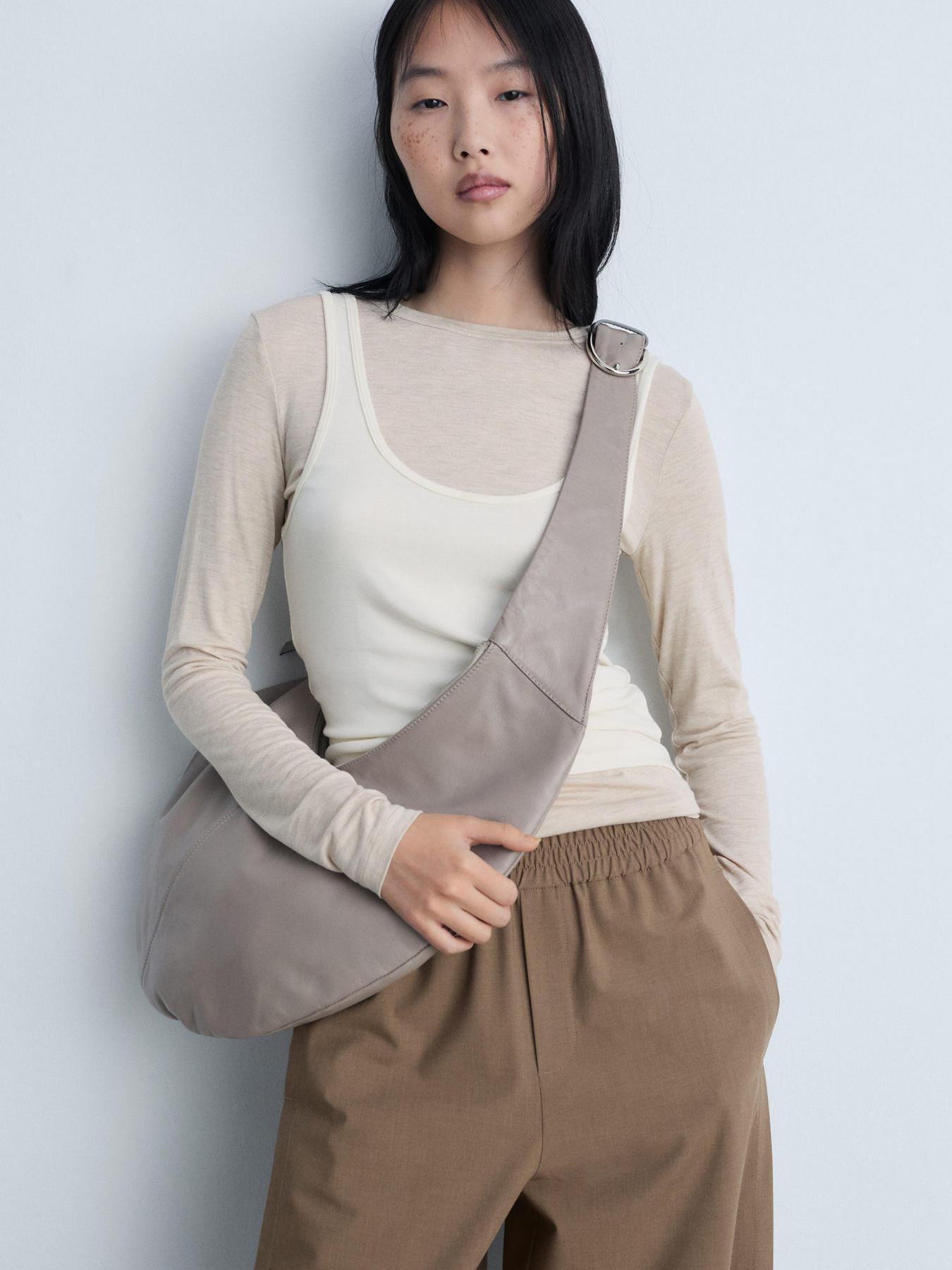 Штани MANGO ALICIA модель 87083295_35 Штани MANGO ALICIA модель 87083295_35 Фото
