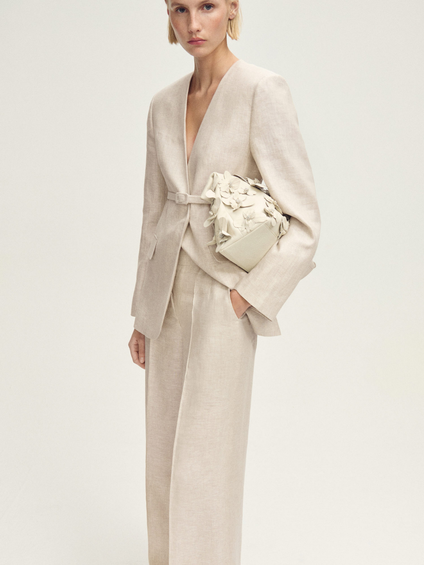 Штани MANGO модель 87097705_6 Штани MANGO модель 87097705_6 Фото