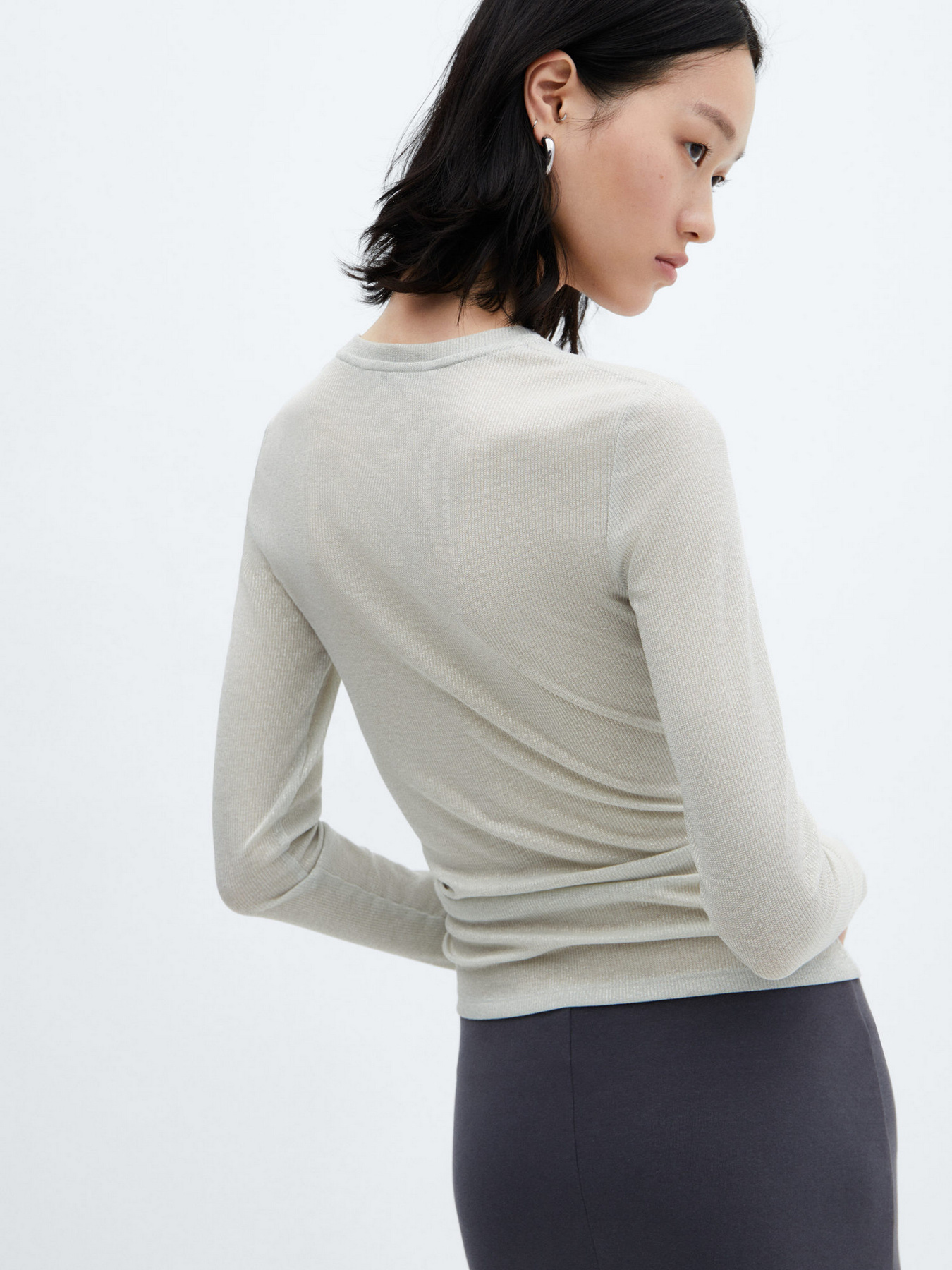 Худи и свитшоты MANGO Secondbi модель 67010471_92 Фото