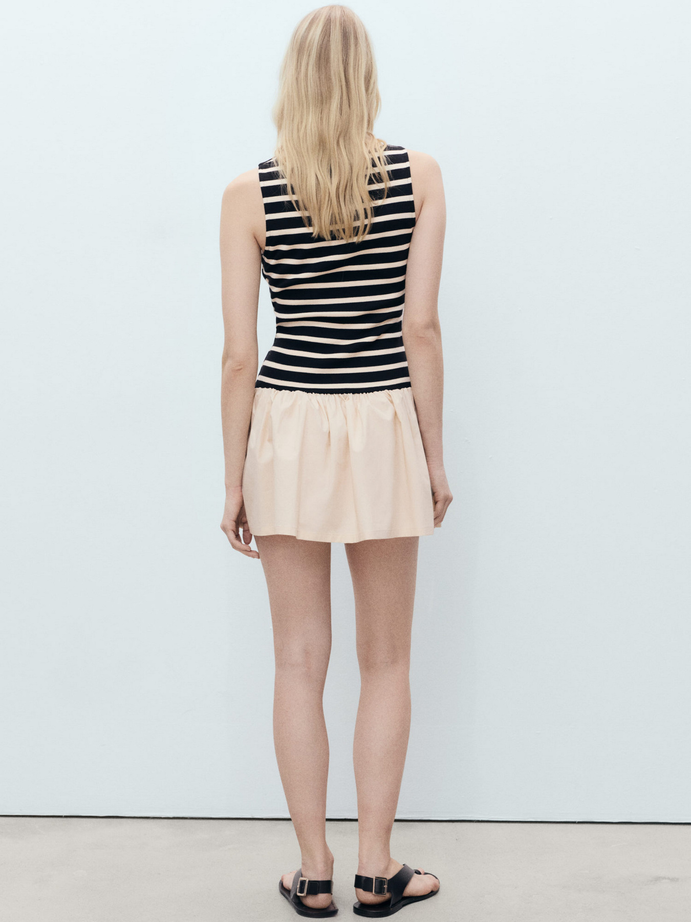 Сукні MANGO DOVE модель 87099209_99 Сукні MANGO DOVE модель 87099209_99 Фото