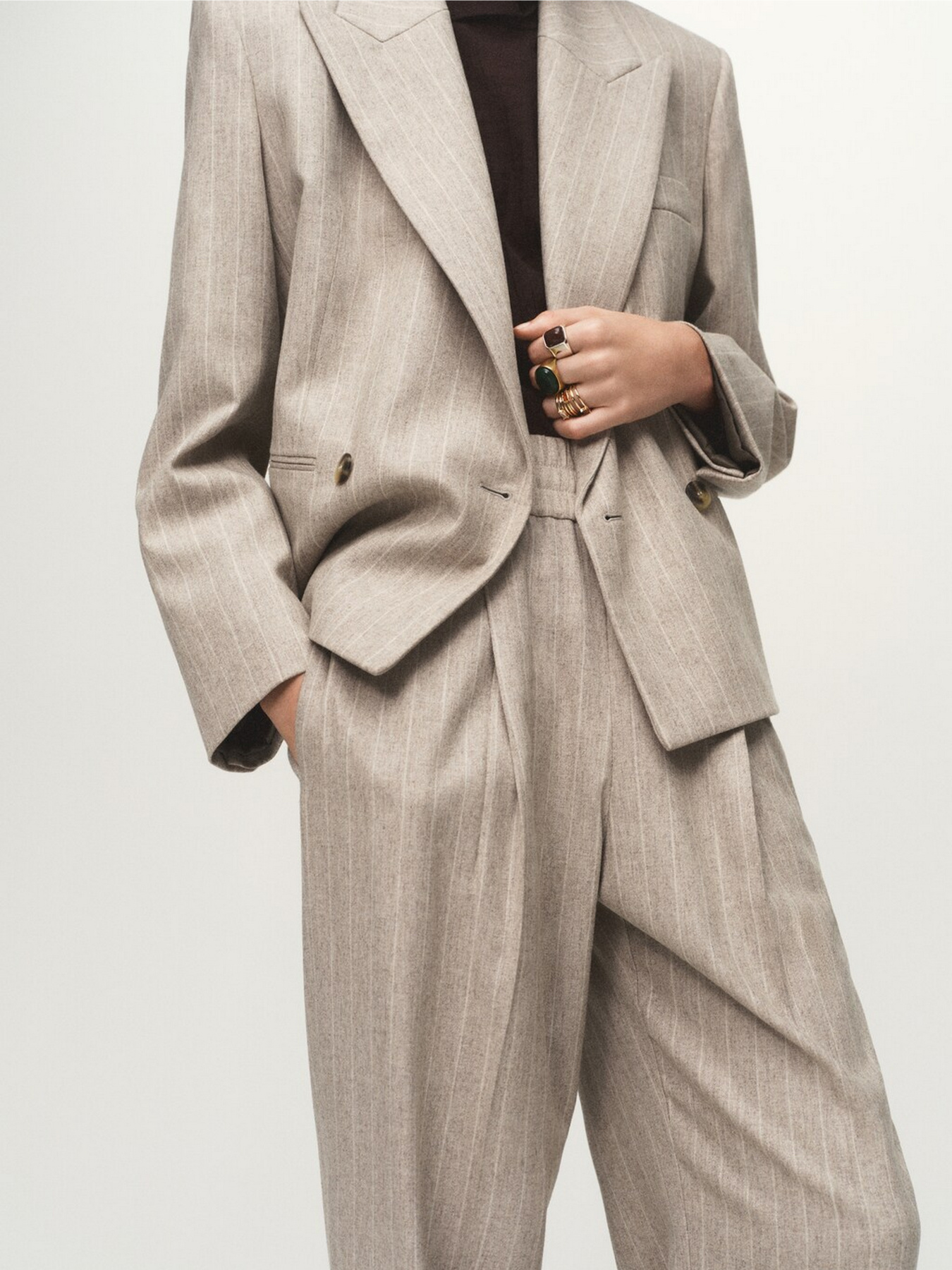 Брюки MANGO GREY модель 17057140_92 Брюки MANGO GREY модель 17057140_92 Фото