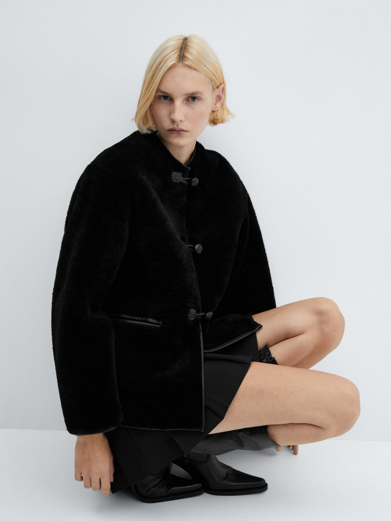 Куртки и дубленки MANGO BETHOVEN модель 67060441_99 Фото