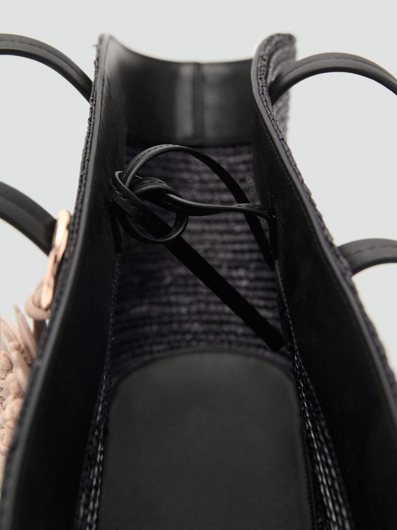 Сумки MANGO модель 17051171_99 Сумки MANGO модель 17051171_99 Фото
