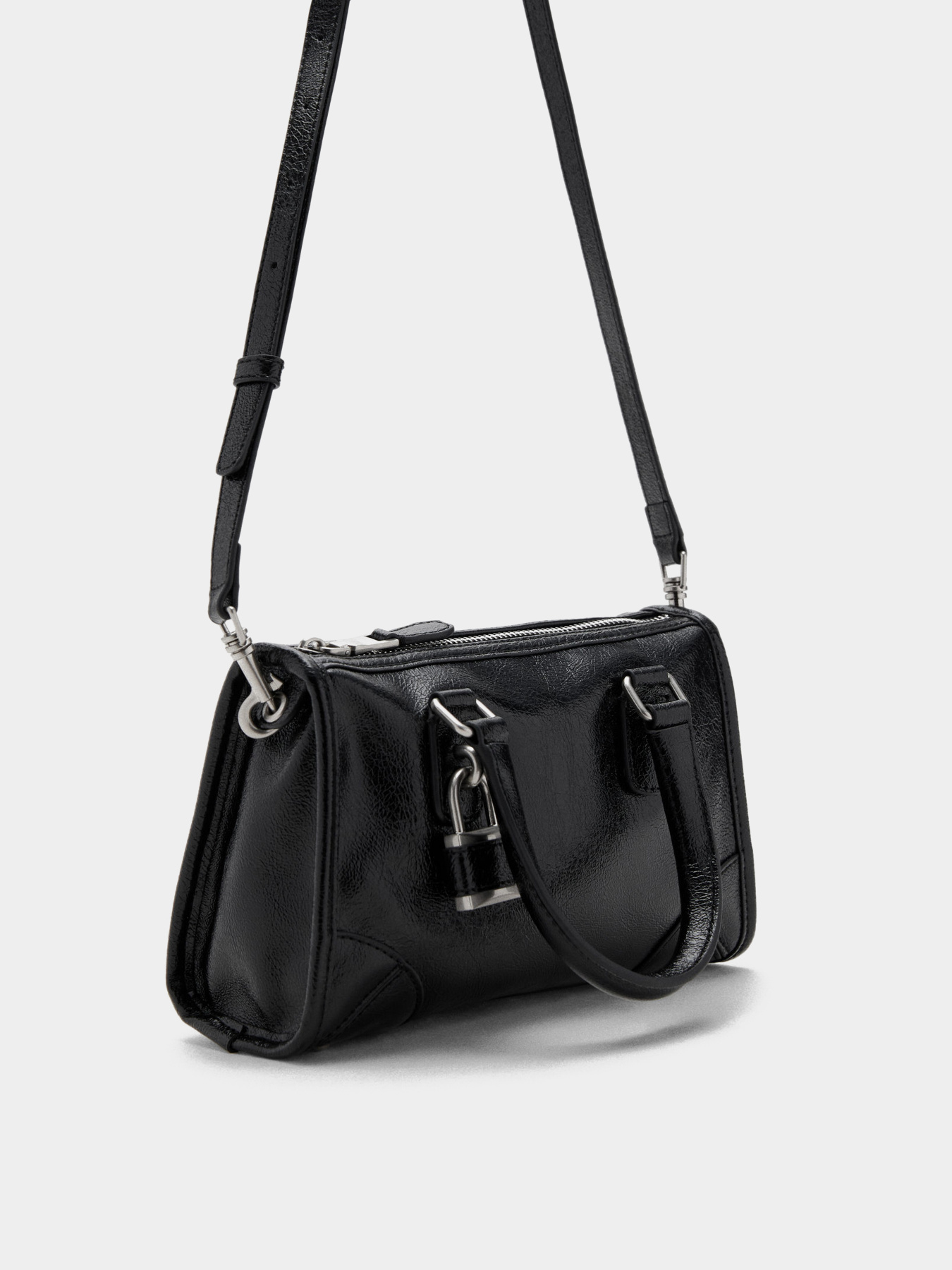 Сумки MANGO модель 17026354_99 Сумки MANGO модель 17026354_99 Фото