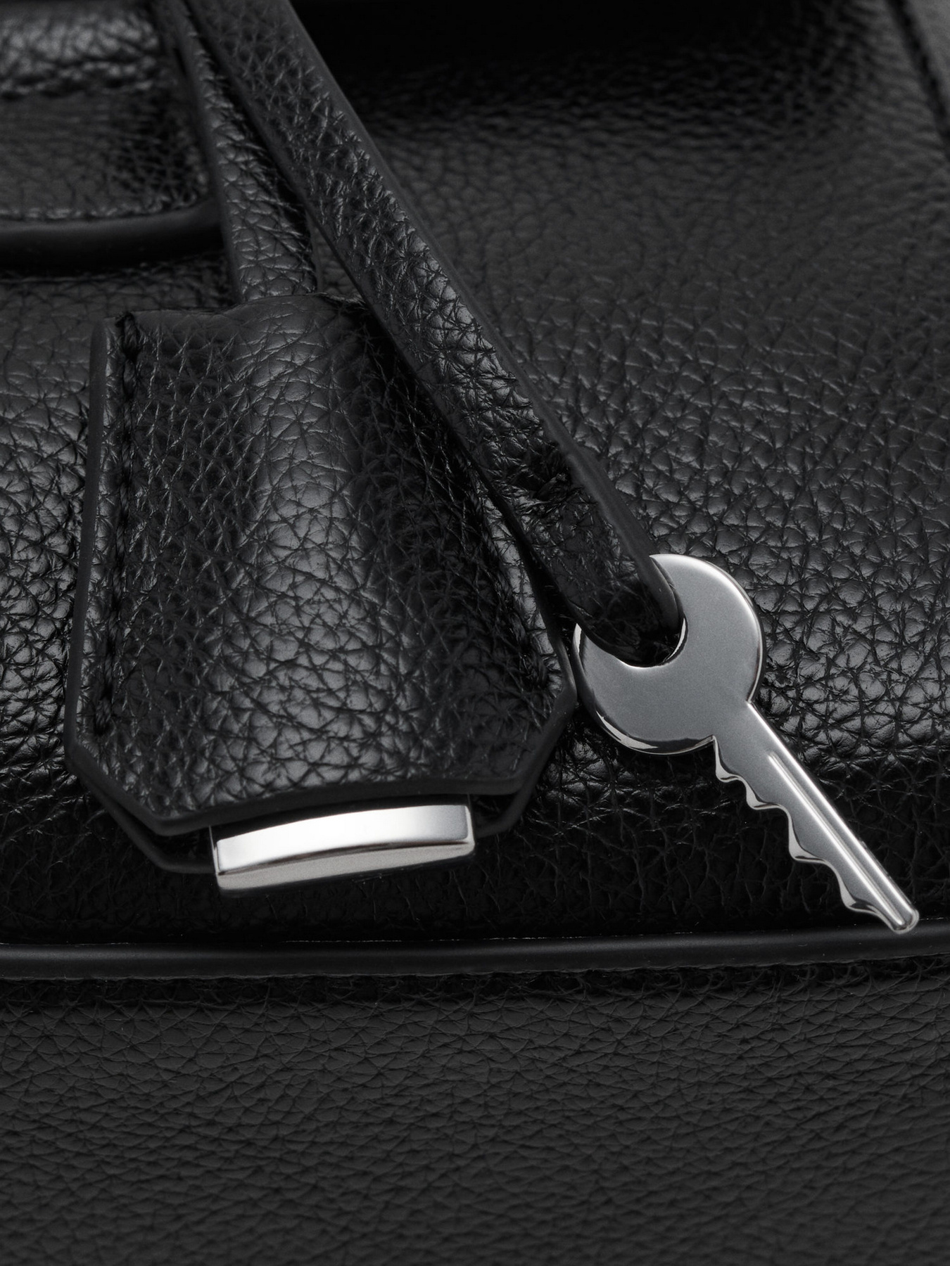 Сумки MANGO модель 17045820_99 Сумки MANGO модель 17045820_99 Фото
