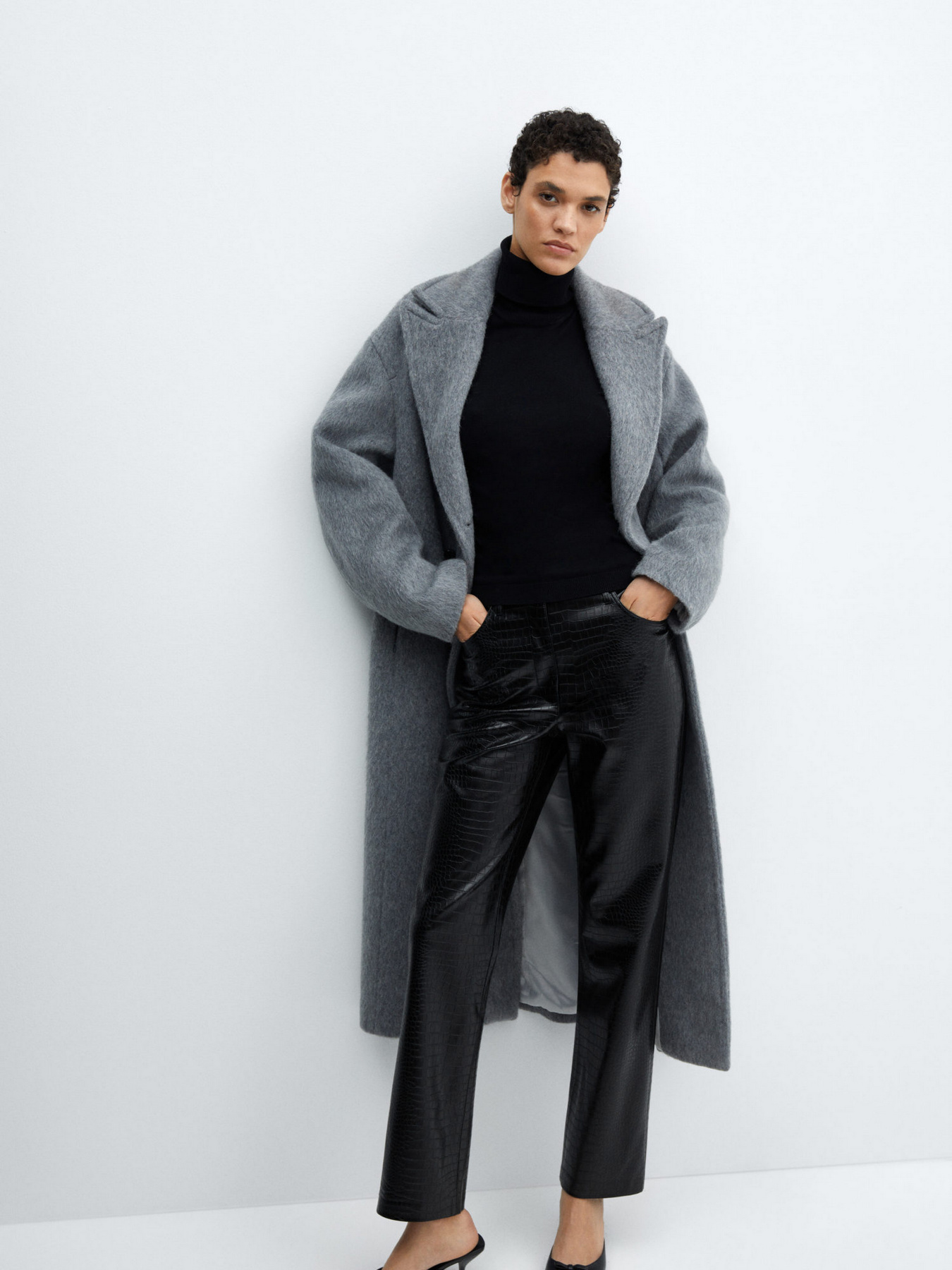 Штани MANGO Croco модель 67090468_99 Штани MANGO Croco модель 67090468_99 Фото
