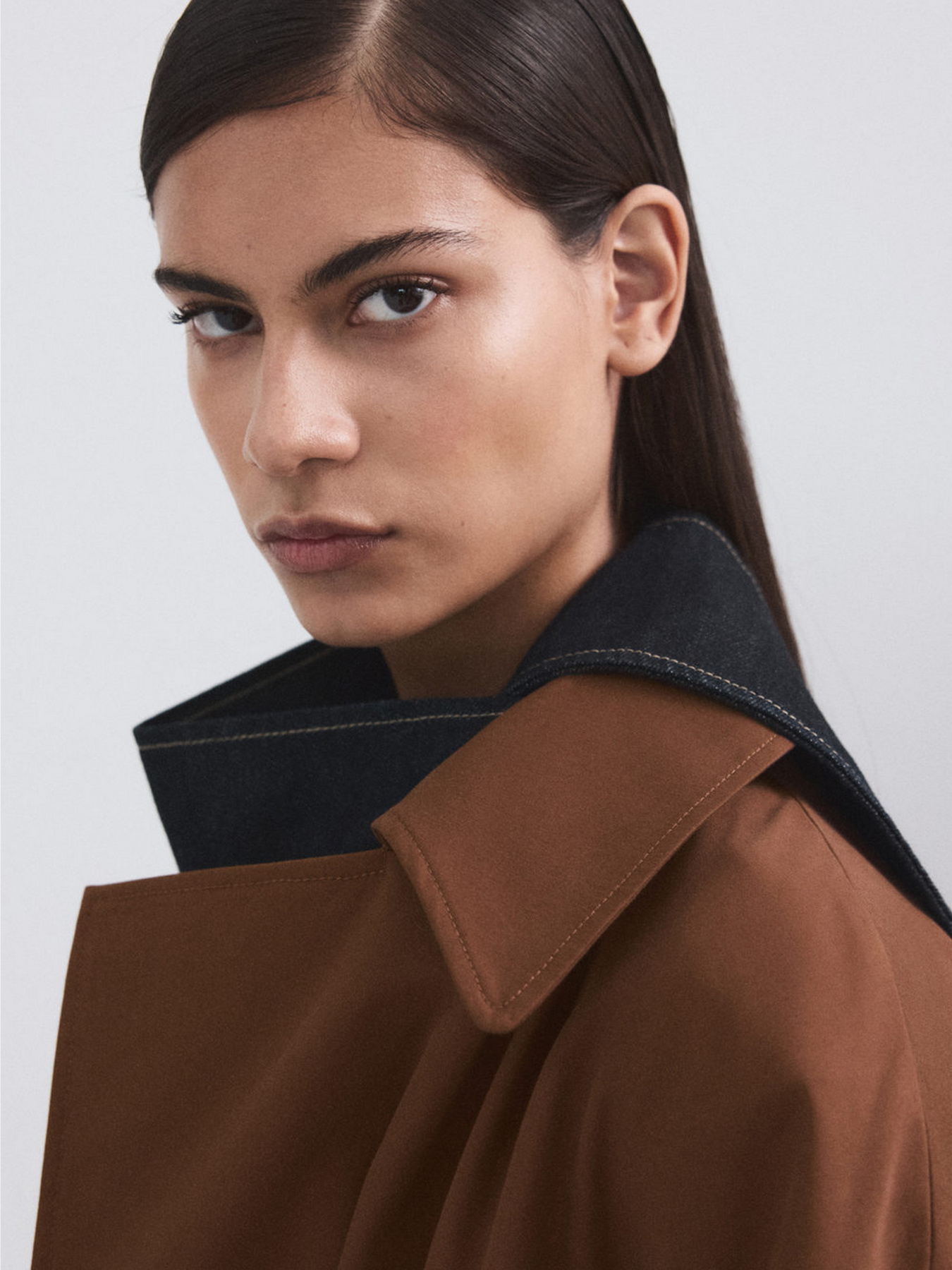 Пальто и плащи MANGO DELHI модель 27044781_30 Пальто и плащи MANGO DELHI модель 27044781_30 Фото