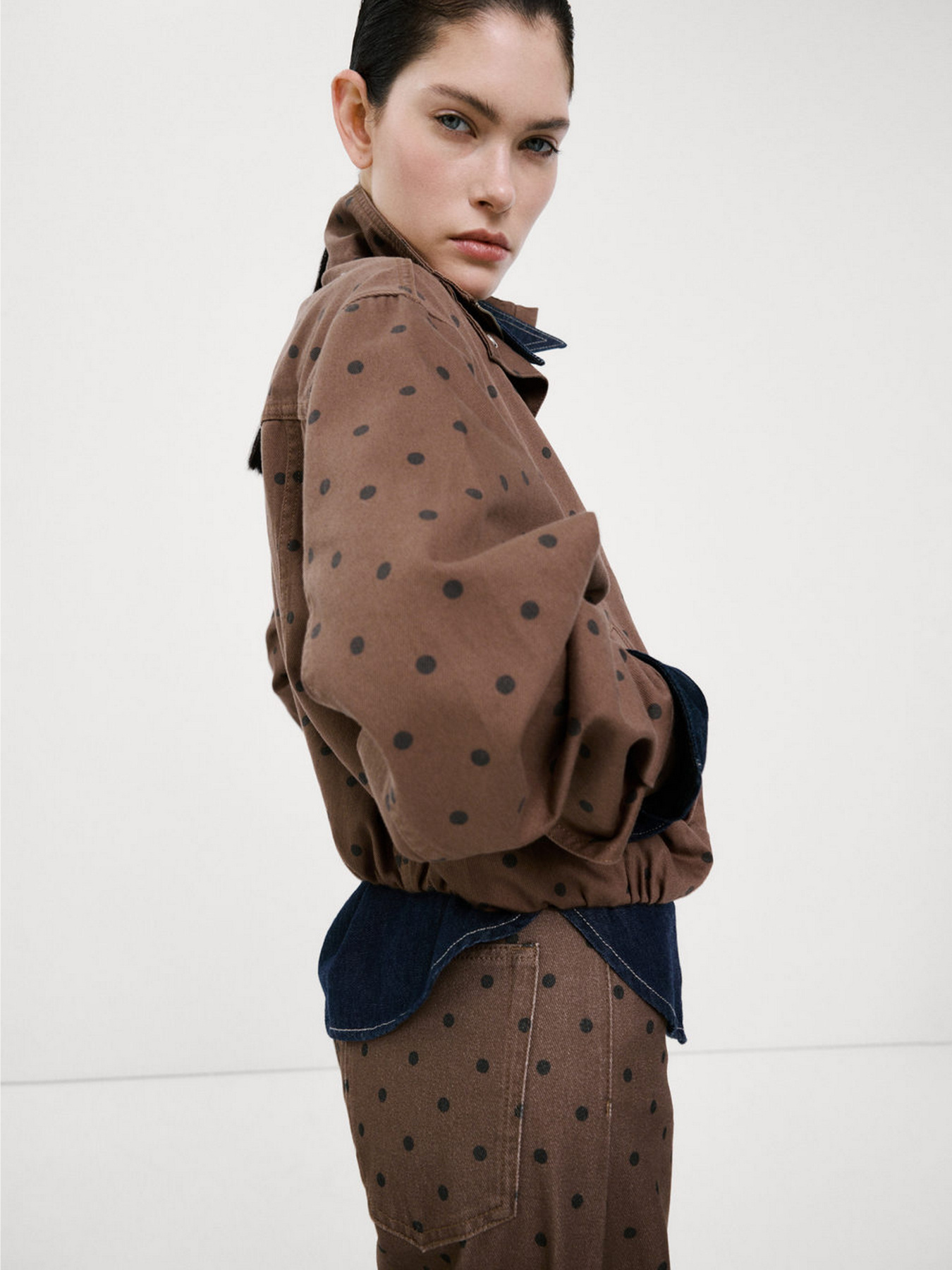 Куртки та дублянки MANGO DOTS модель 27094447_32 Фото