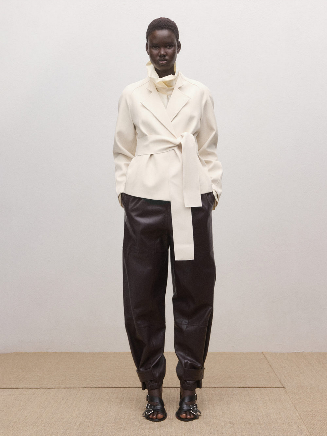 Куртки та дублянки MANGO LISBOA модель 27084448_5 Фото