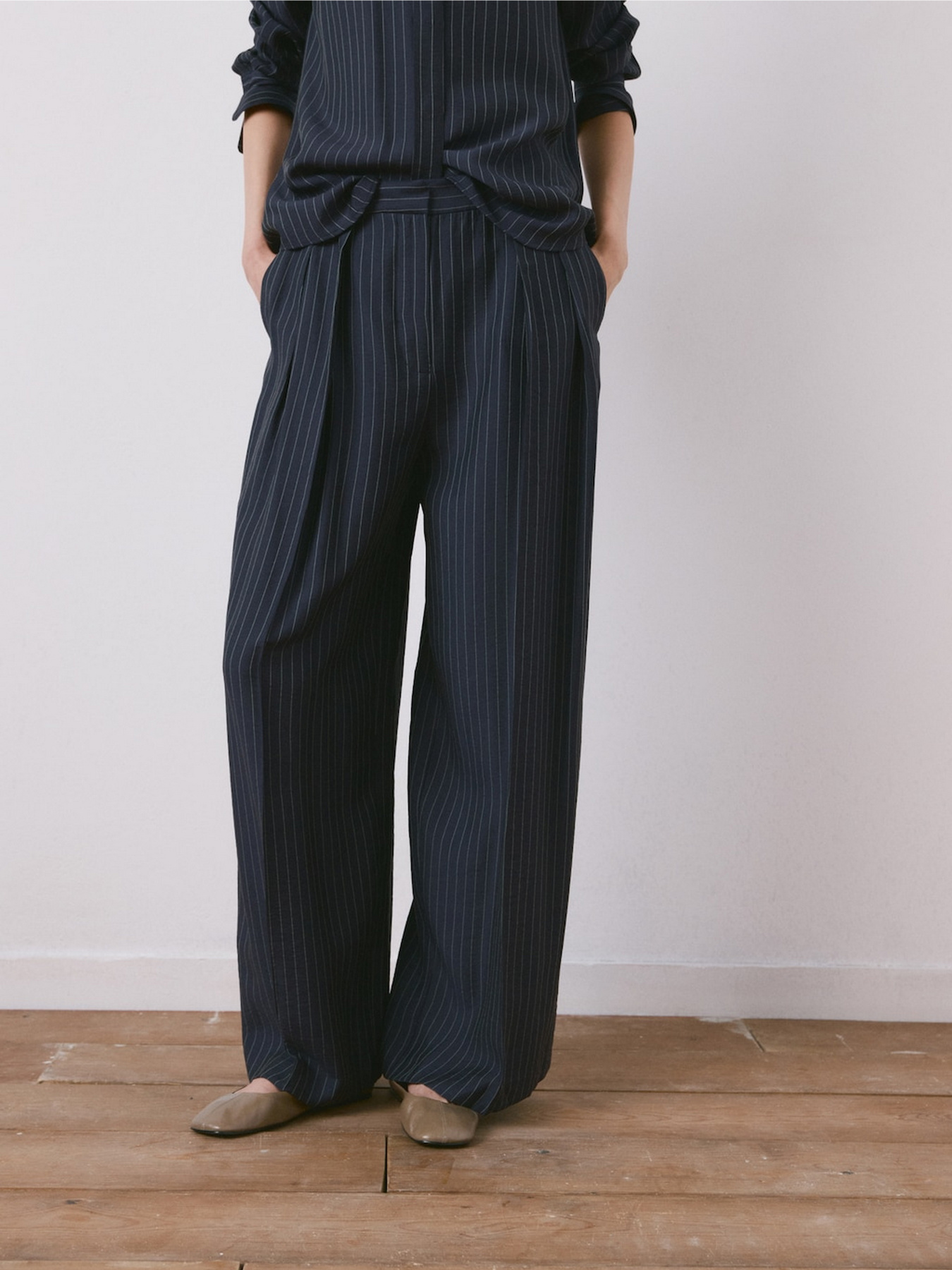 Штани MANGO BELI модель 27054091_56 Фото
