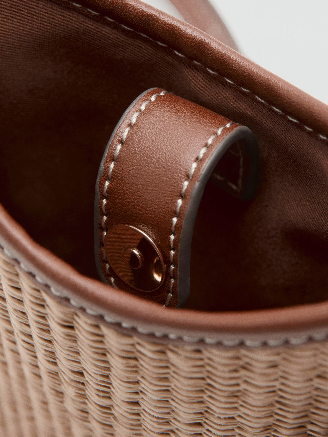 Аксессуары для смартфонов MANGO BILMA модель 27066747_8 Фото