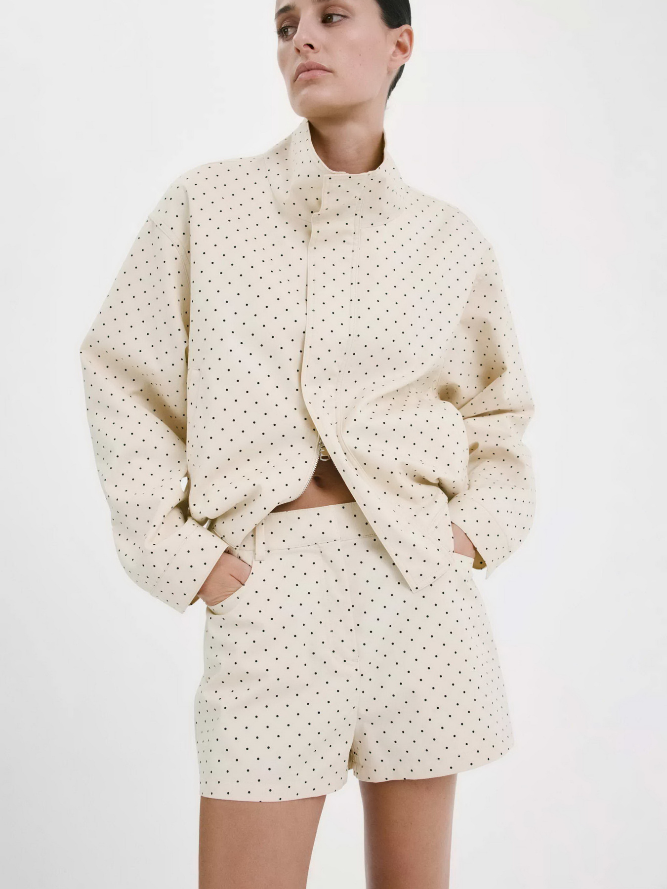 Куртки и дубленки MANGO DOTS модель 27027140_5 Фото